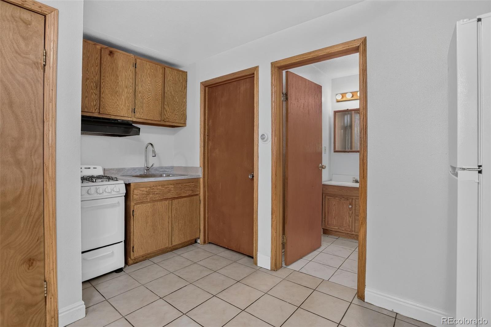 MLS Image #40 for 716 e anemone trail,dillon, Colorado