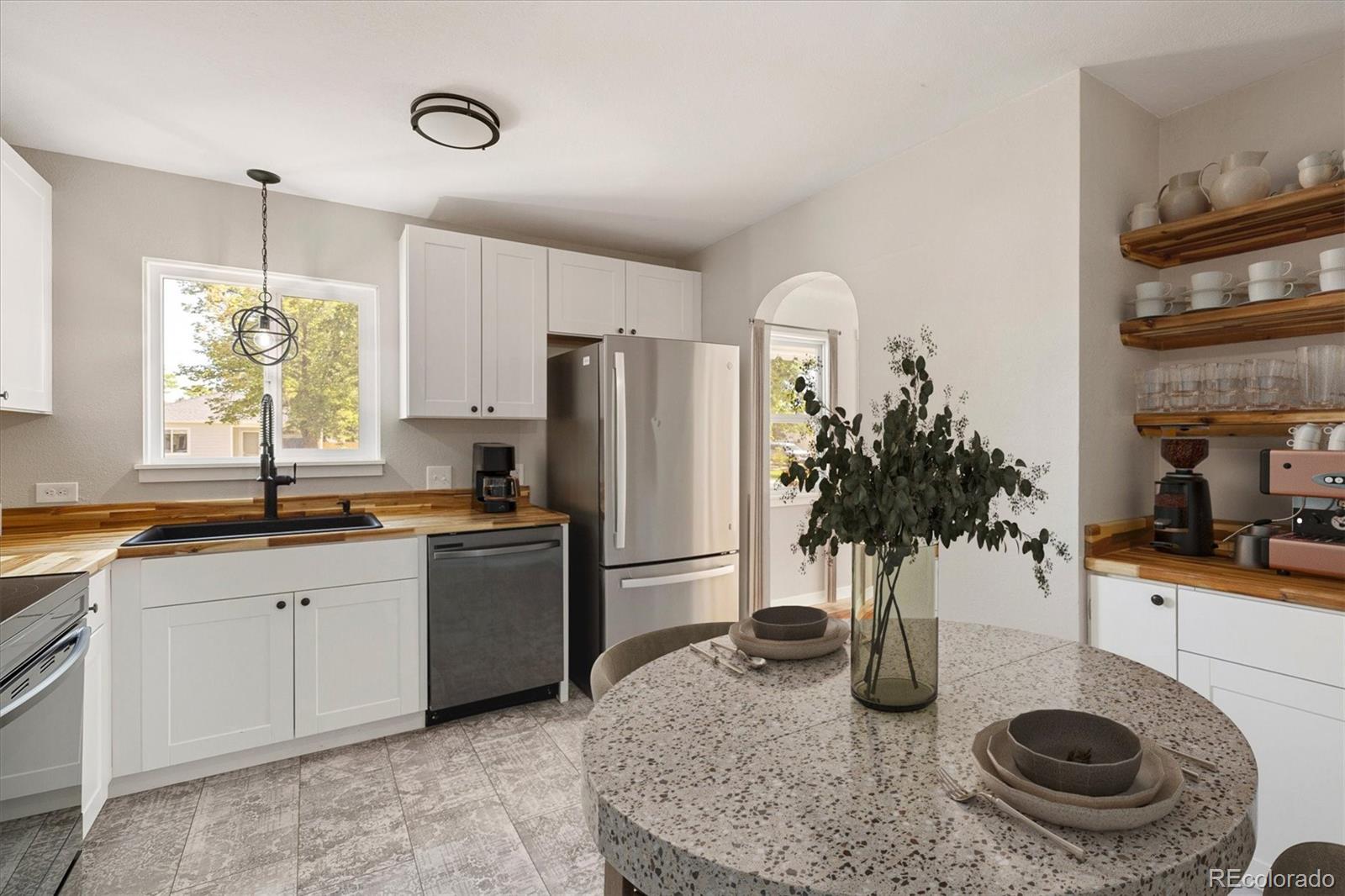 MLS Image #6 for 929  yates street,denver, Colorado
