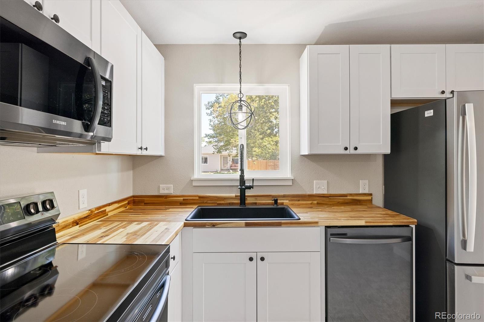 MLS Image #7 for 929  yates street,denver, Colorado