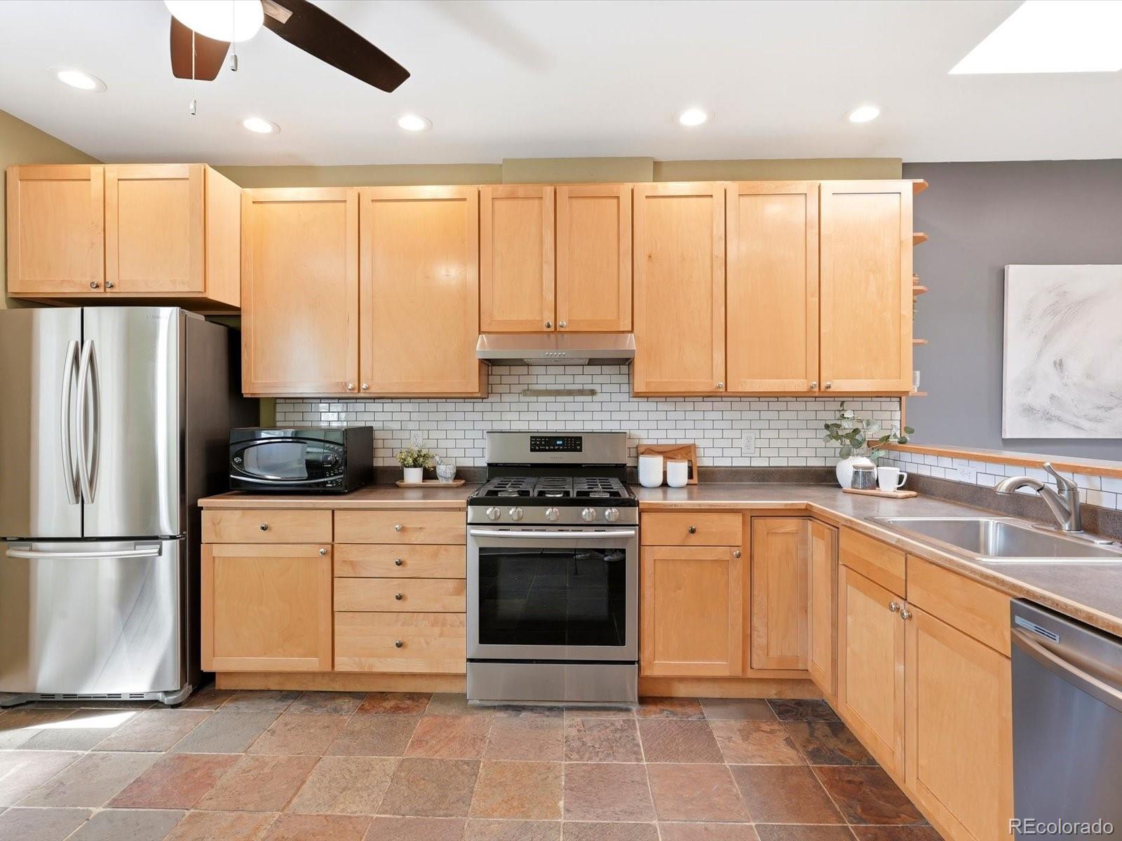 MLS Image #14 for 26 e bayaud avenue,denver, Colorado