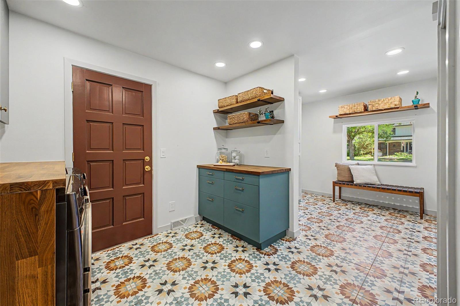 MLS Image #16 for 2151 s alton way,denver, Colorado