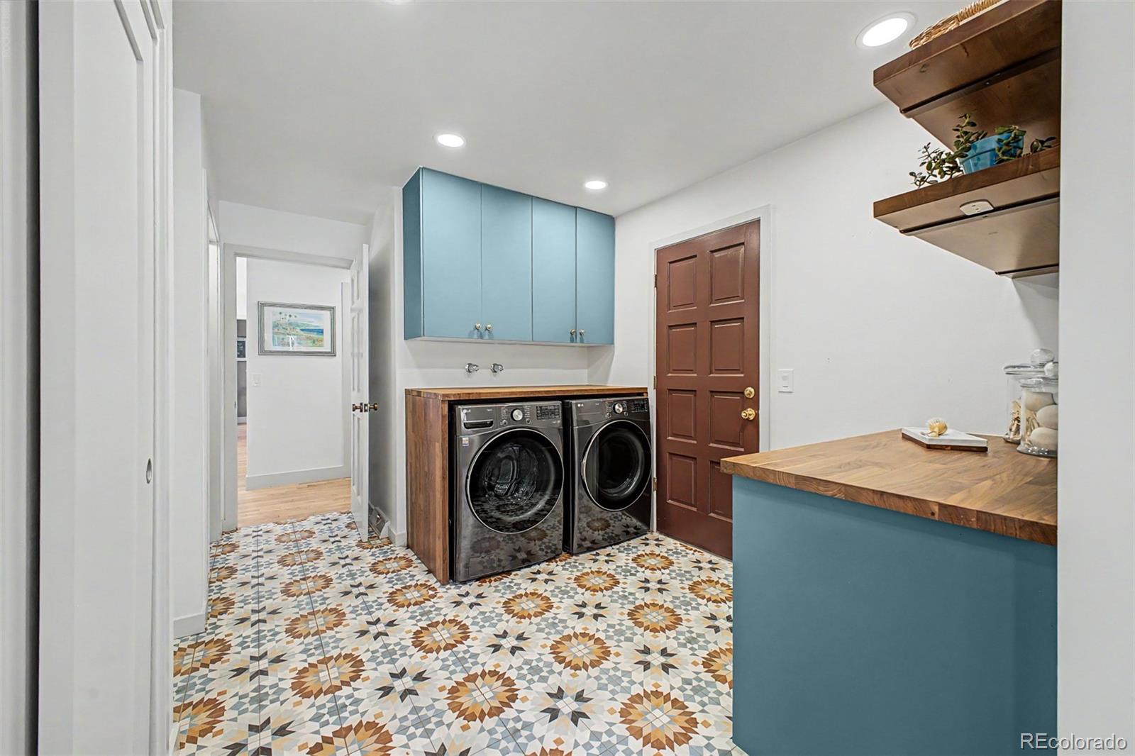 MLS Image #17 for 2151 s alton way,denver, Colorado