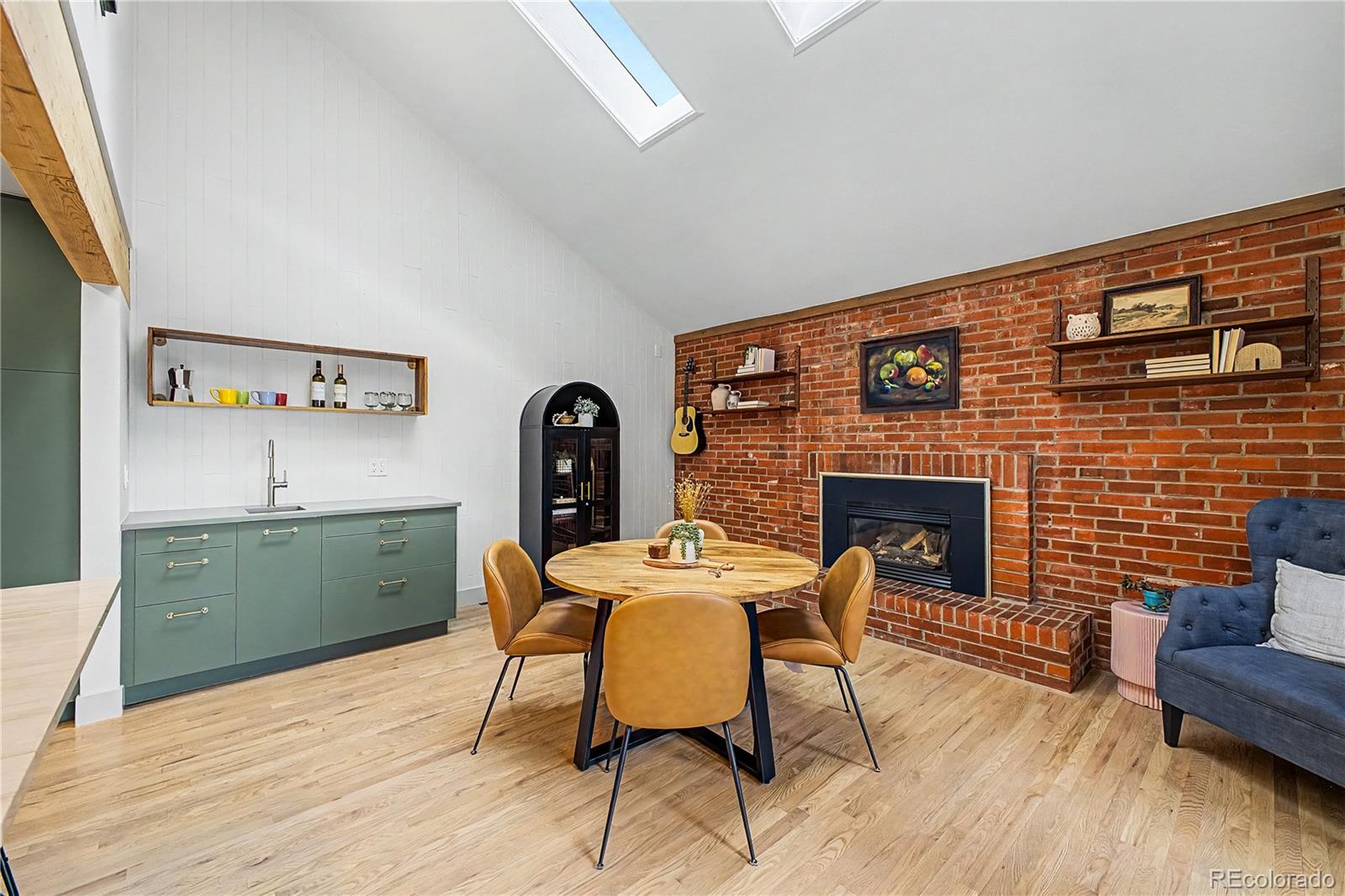 MLS Image #7 for 2151 s alton way,denver, Colorado