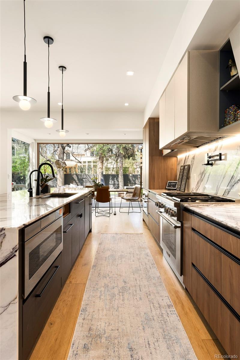 MLS Image #12 for 431  elm street,denver, Colorado