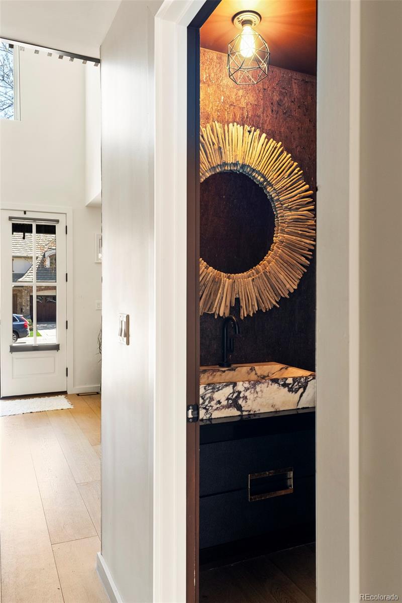 MLS Image #17 for 431  elm street,denver, Colorado