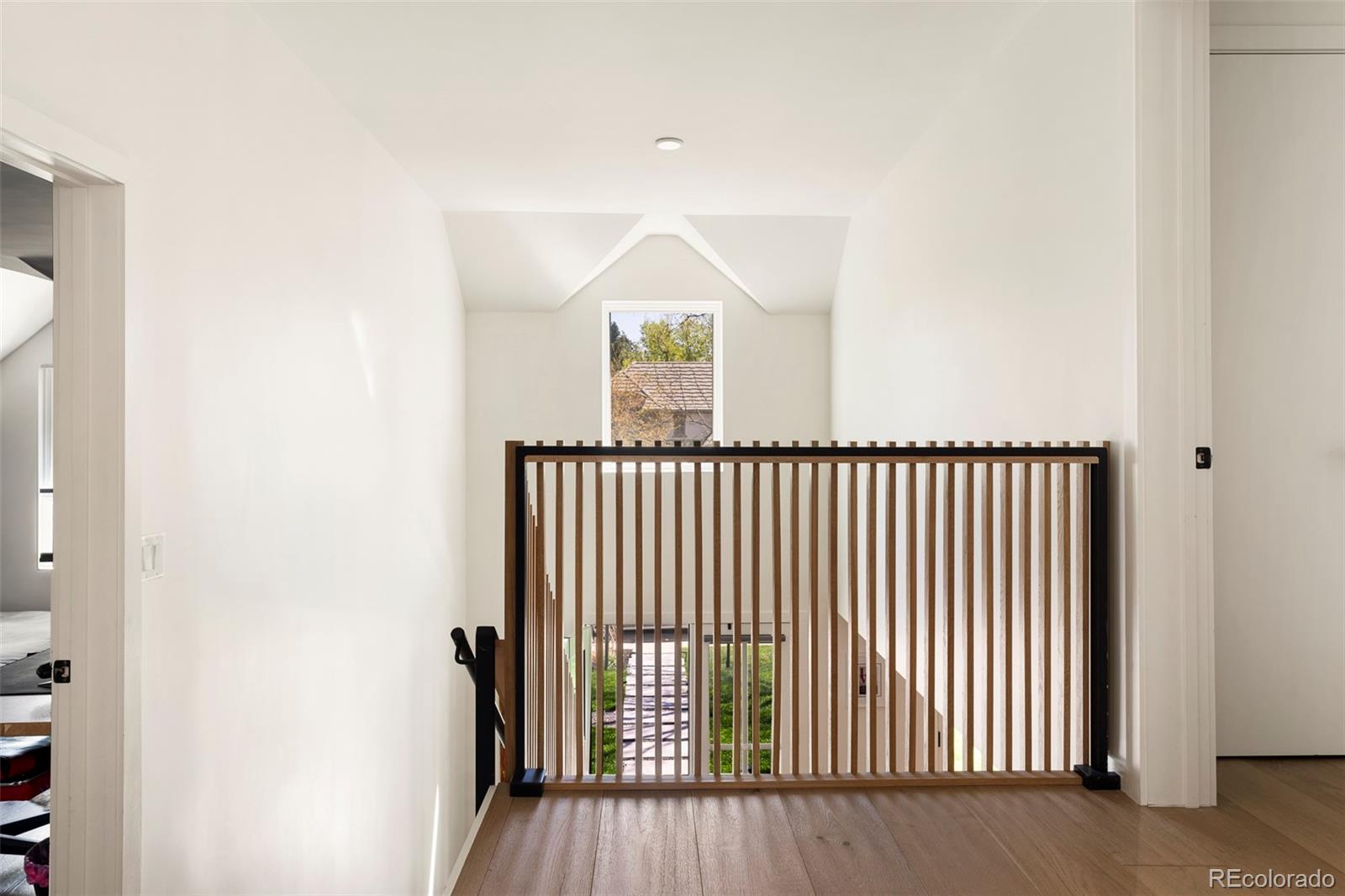 MLS Image #18 for 431  elm street,denver, Colorado