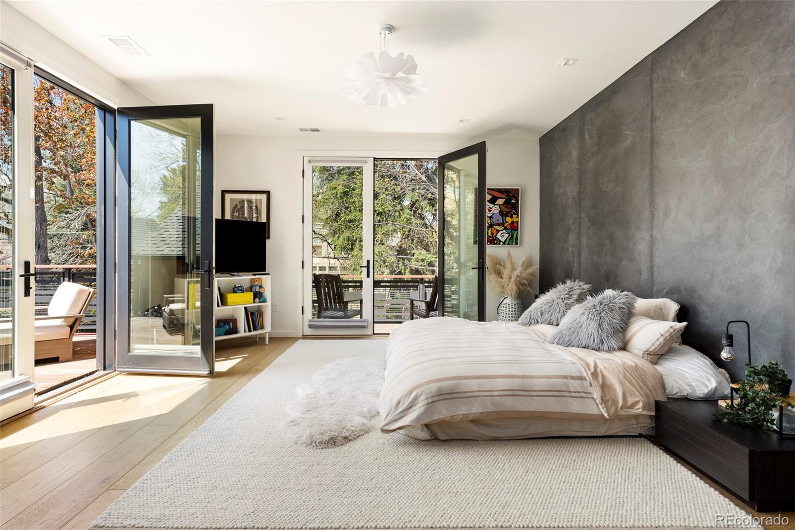 MLS Image #20 for 431  elm street,denver, Colorado