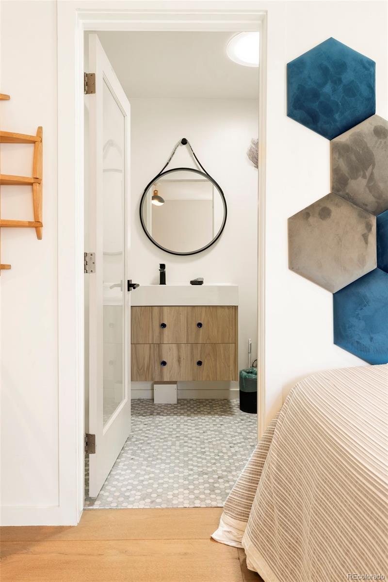 MLS Image #27 for 431  elm street,denver, Colorado