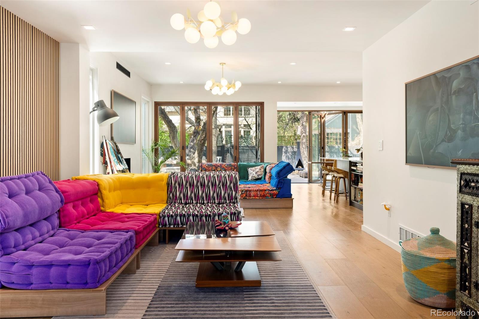 MLS Image #5 for 431  elm street,denver, Colorado
