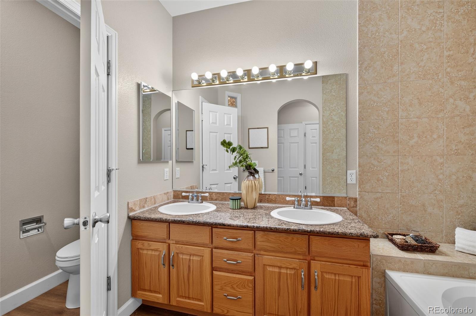 MLS Image #19 for 21  woodland circle,highlands ranch, Colorado