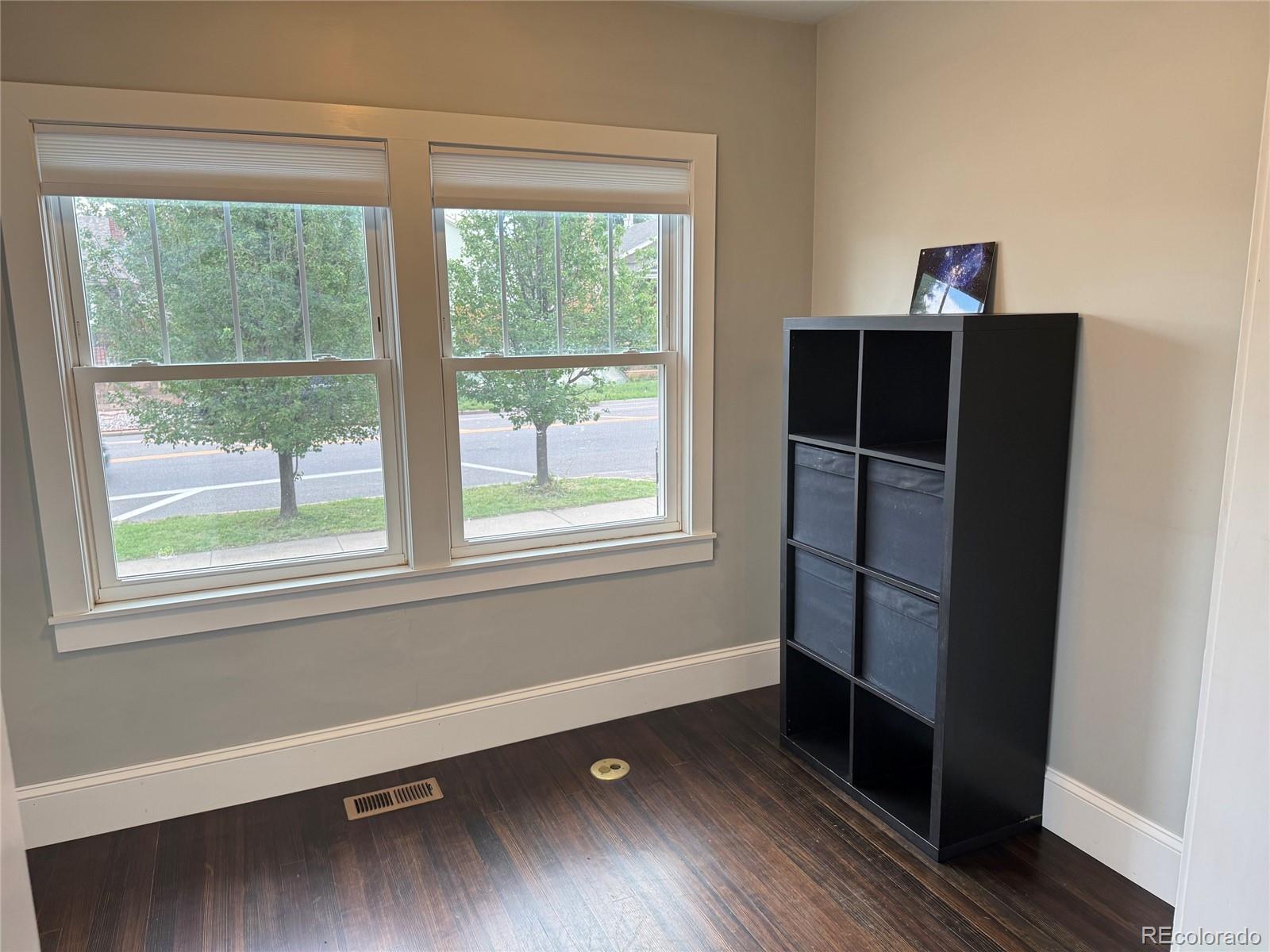 MLS Image #10 for 3325 n york street,denver, Colorado