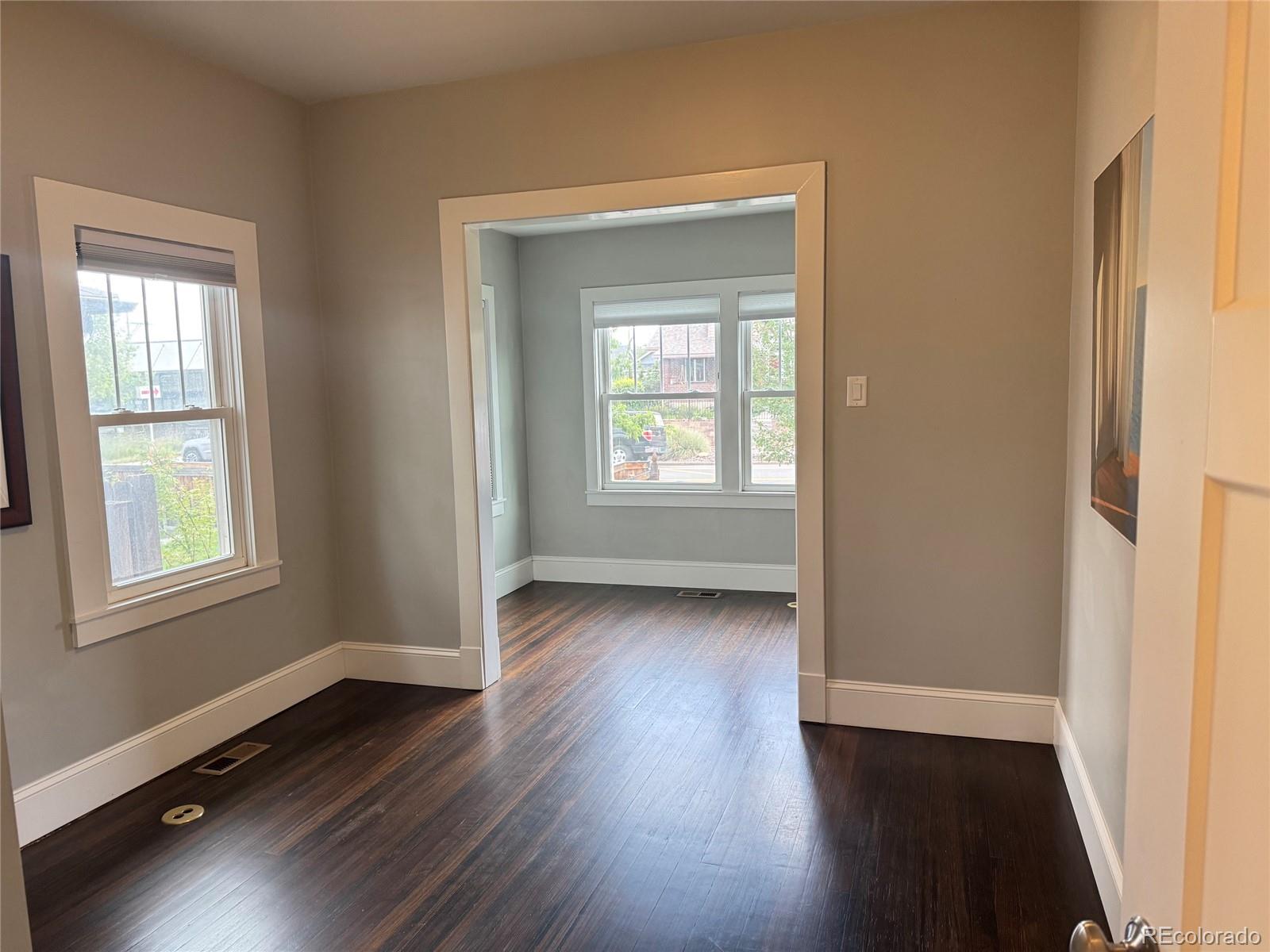 MLS Image #11 for 3325 n york street,denver, Colorado
