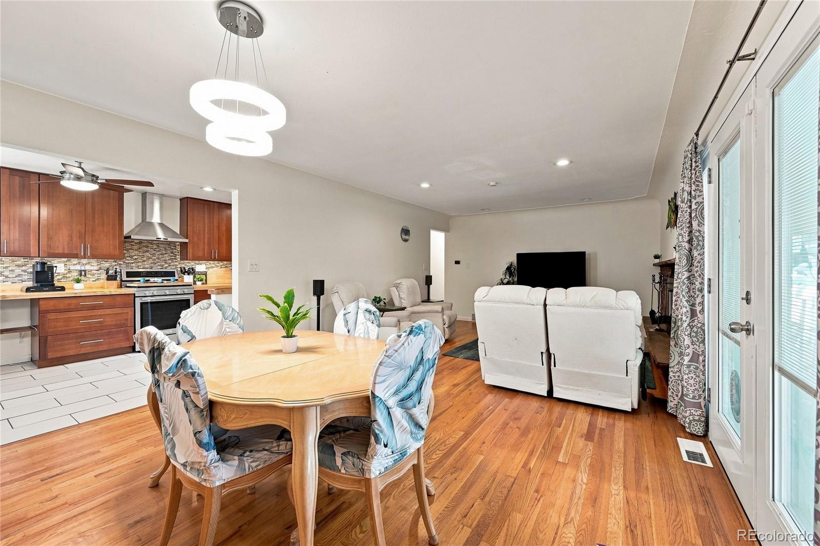 MLS Image #5 for 260  pierce street,denver, Colorado