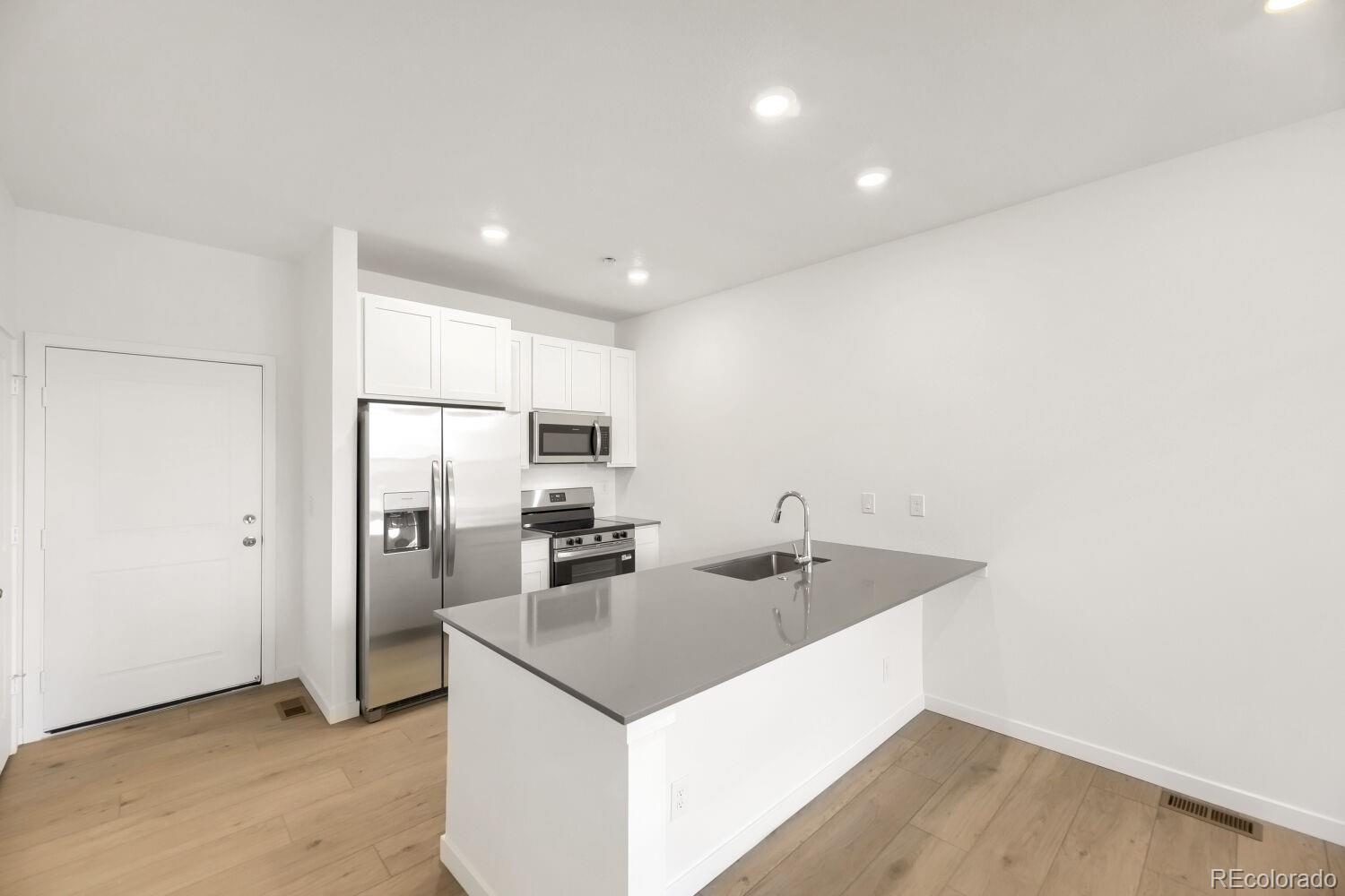 MLS Image #4 for 15539  gilpin avenue,parker, Colorado