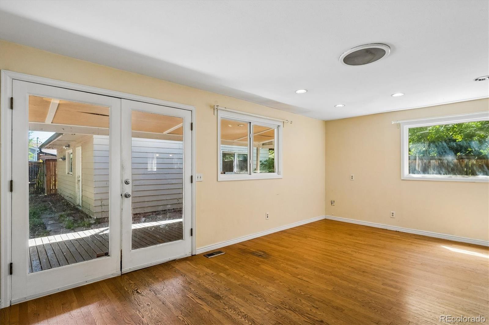 MLS Image #12 for 2642 s vine street,denver, Colorado