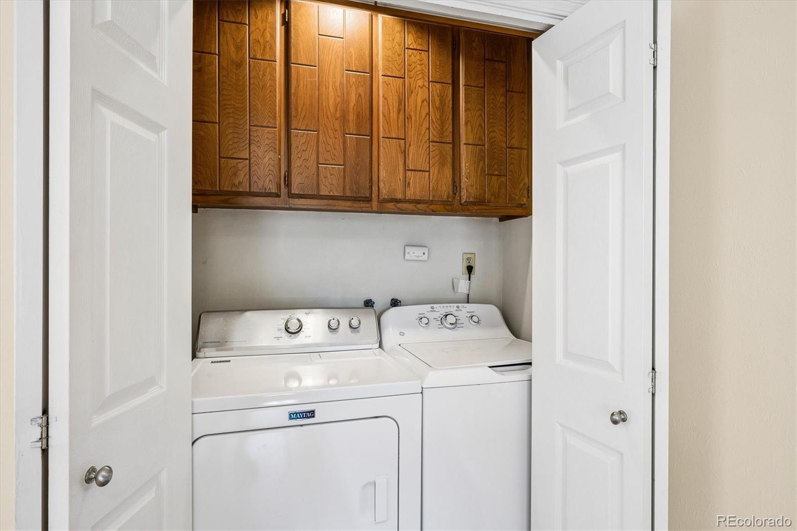MLS Image #16 for 2642 s vine street,denver, Colorado