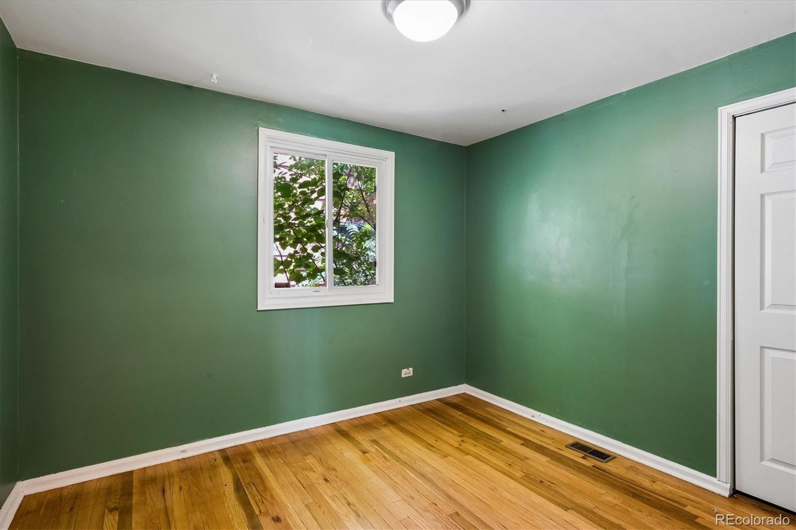 MLS Image #20 for 2642 s vine street,denver, Colorado