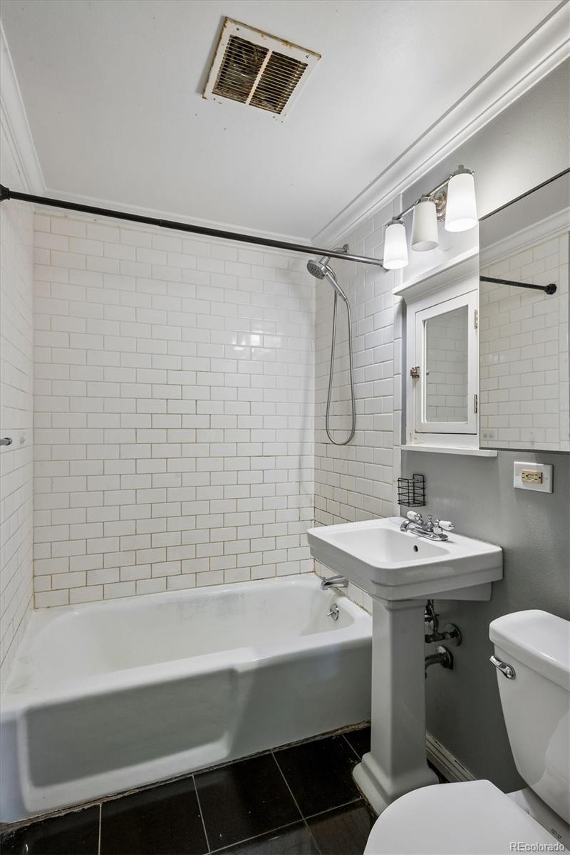 MLS Image #22 for 2642 s vine street,denver, Colorado