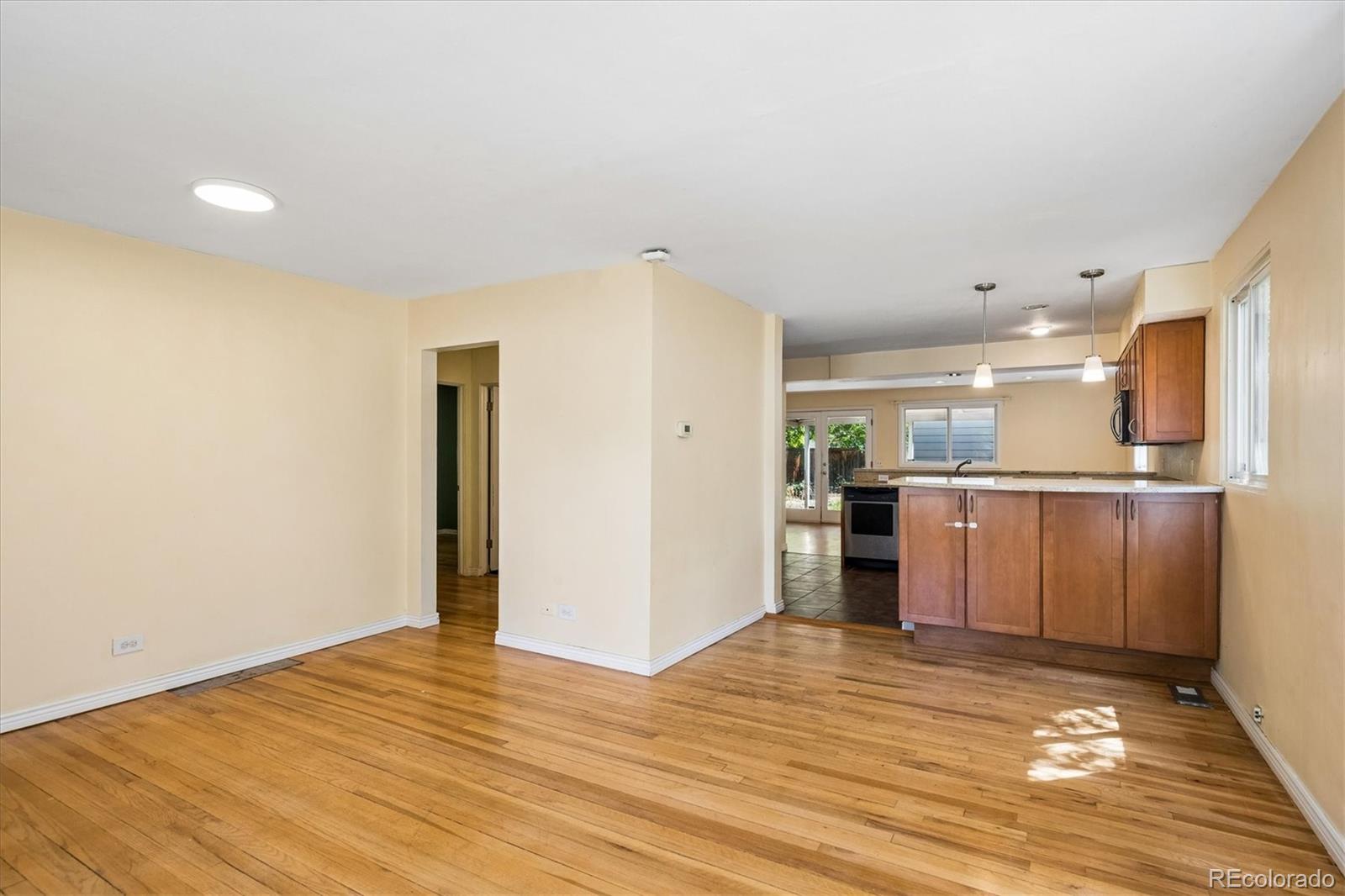 MLS Image #5 for 2642 s vine street,denver, Colorado