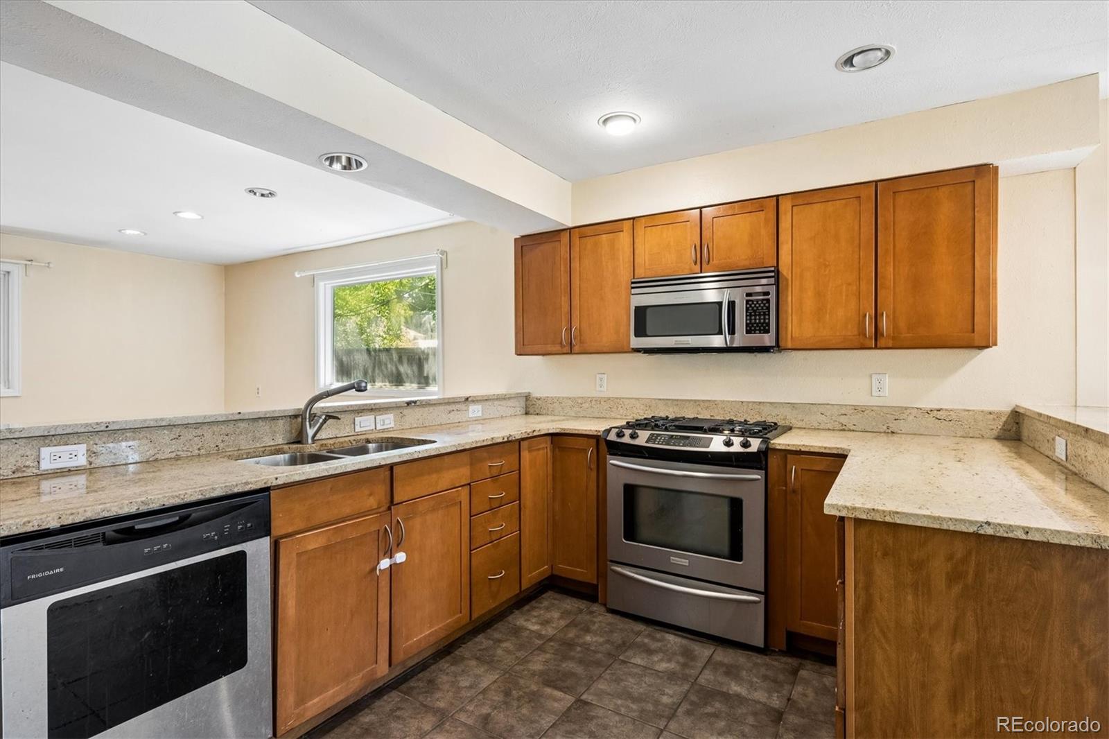 MLS Image #8 for 2642 s vine street,denver, Colorado