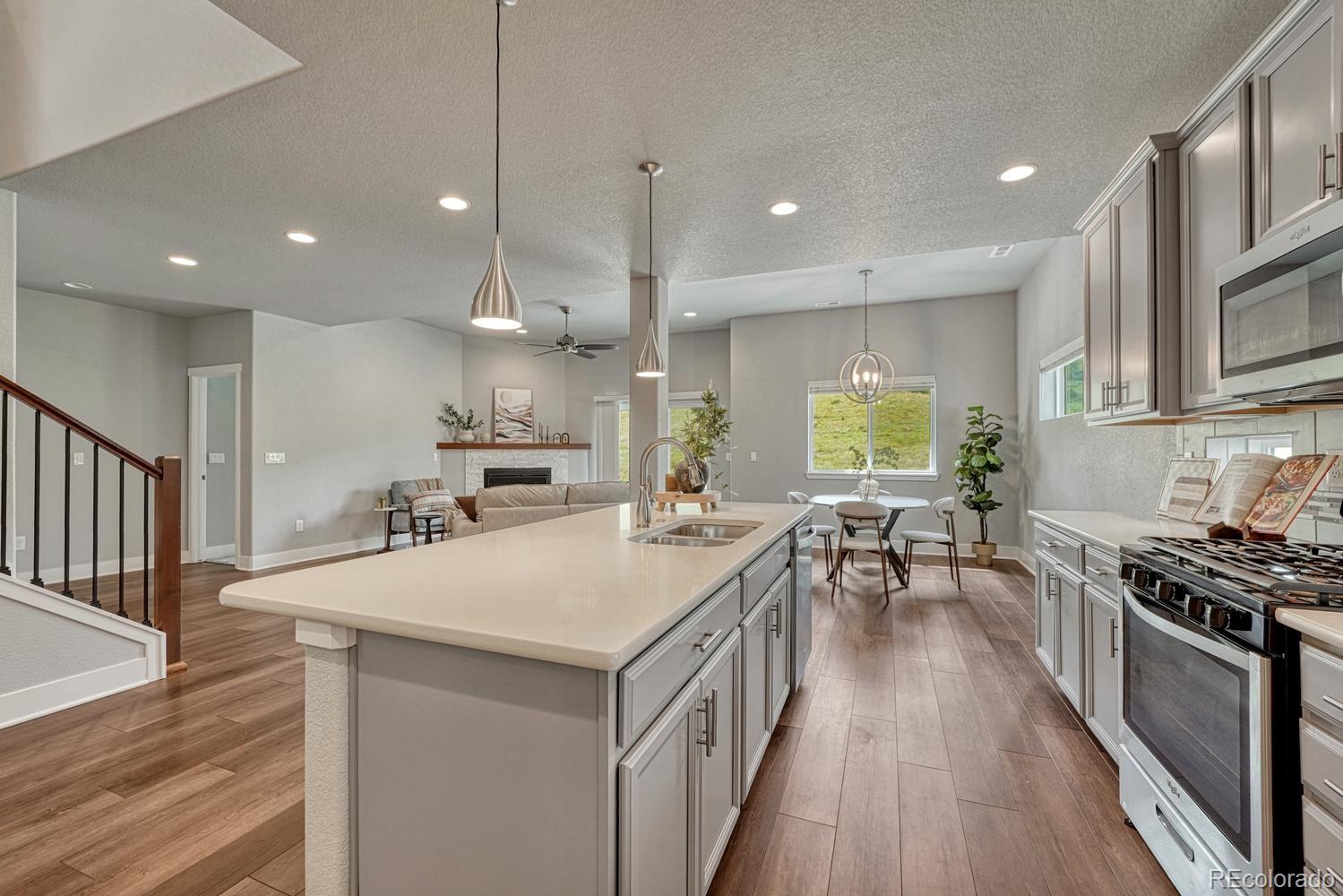 MLS Image #5 for 5412  silverstone terrace,colorado springs, Colorado