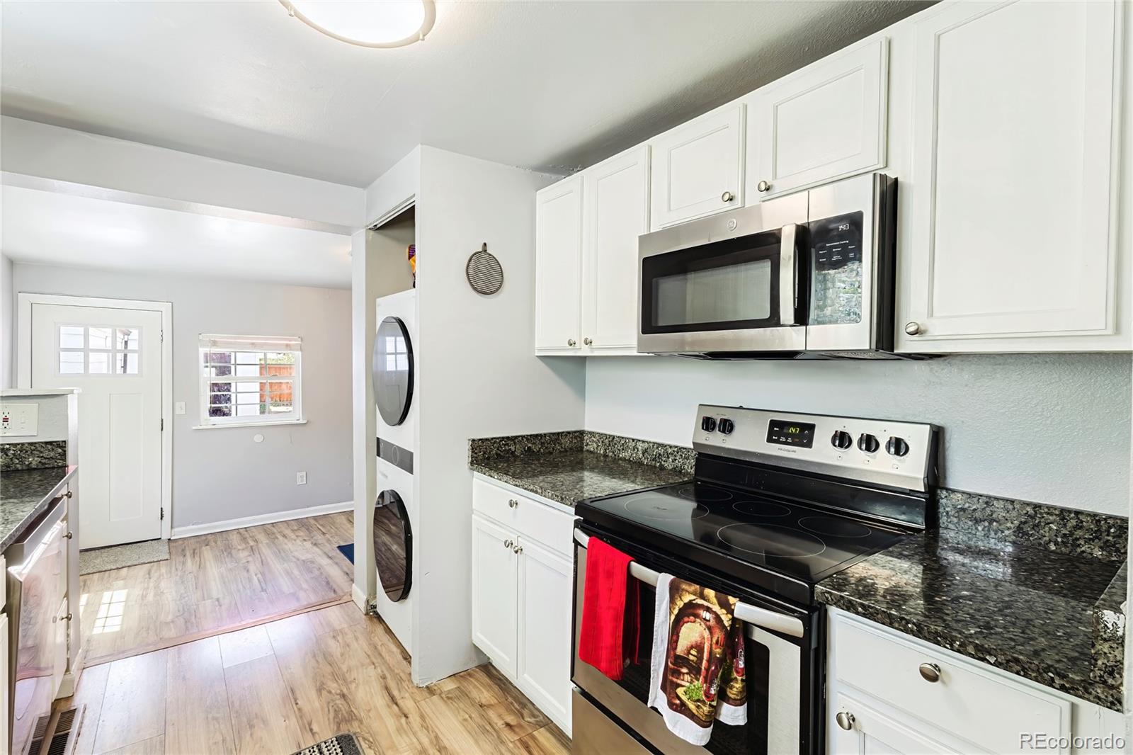 MLS Image #10 for 1301 s wolff street,denver, Colorado