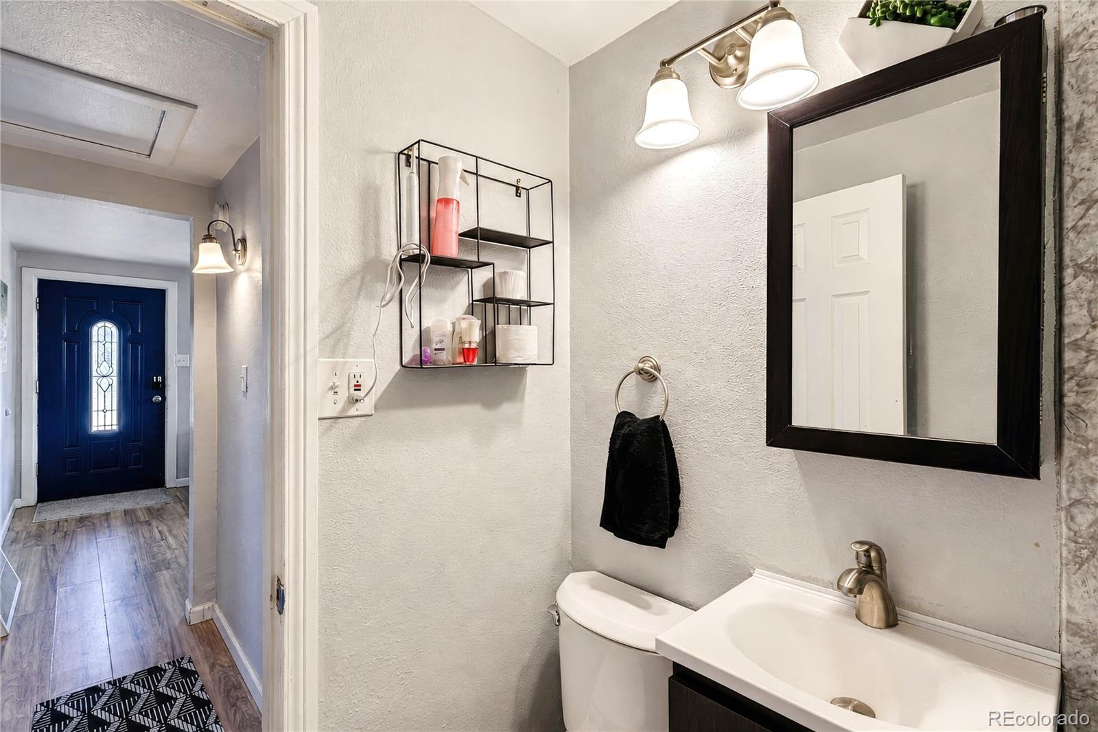 MLS Image #13 for 1301 s wolff street,denver, Colorado