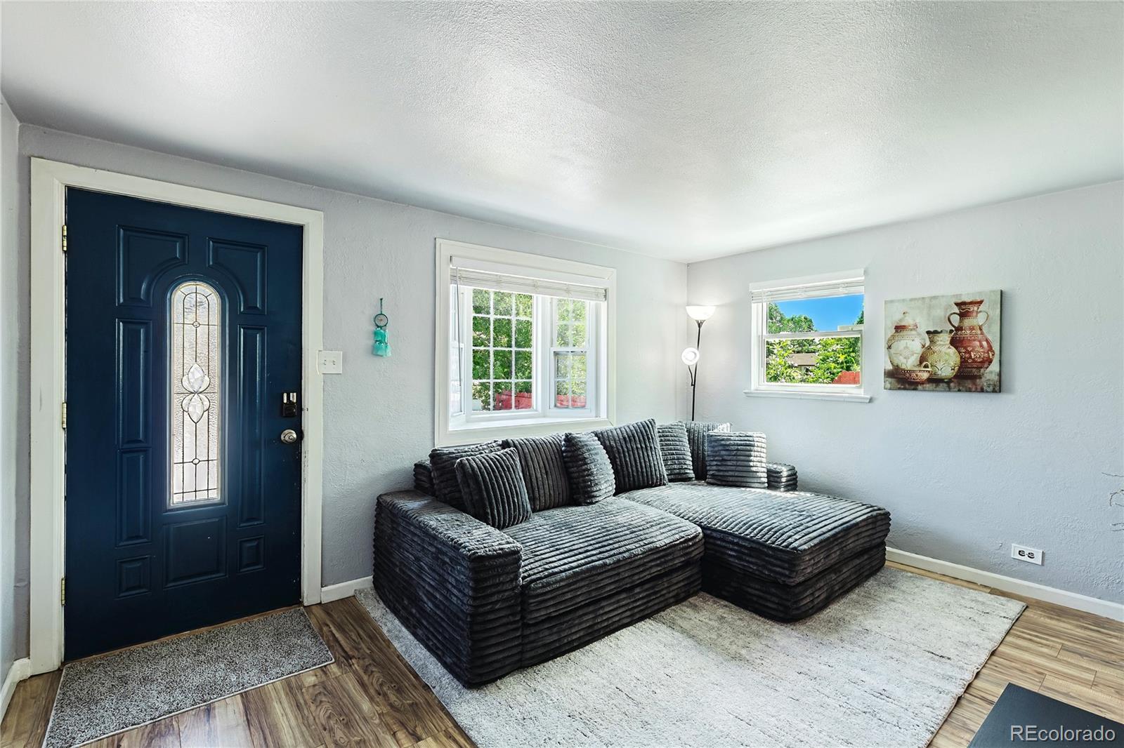 MLS Image #5 for 1301 s wolff street,denver, Colorado