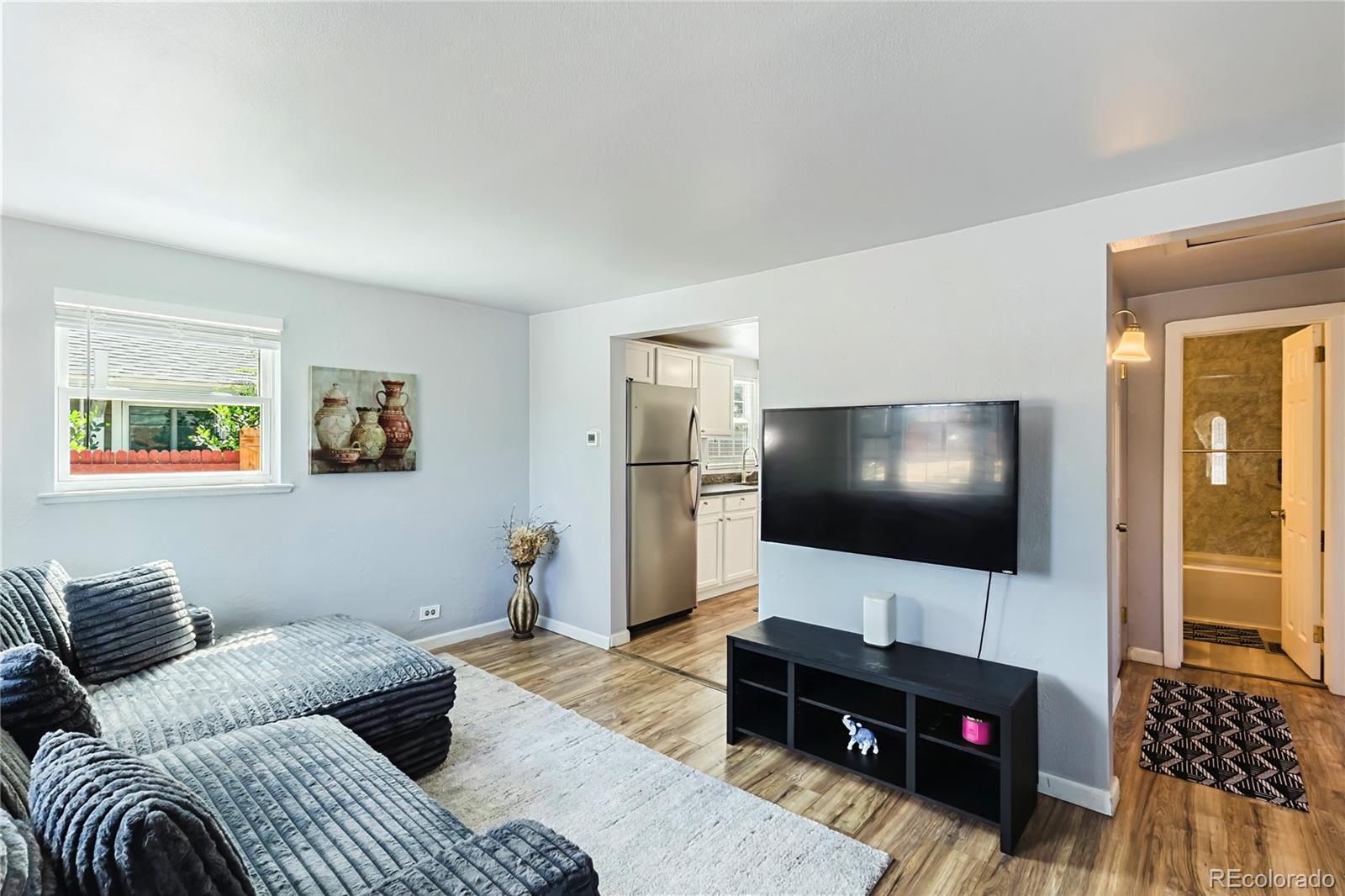 MLS Image #6 for 1301 s wolff street,denver, Colorado