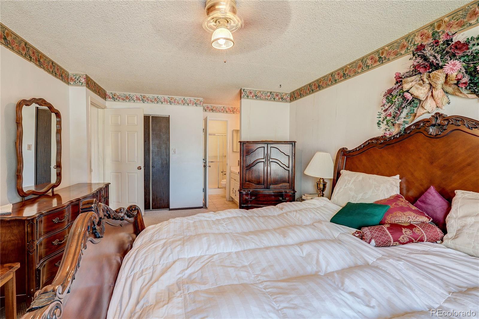 MLS Image #17 for 5092  xanadu street,denver, Colorado