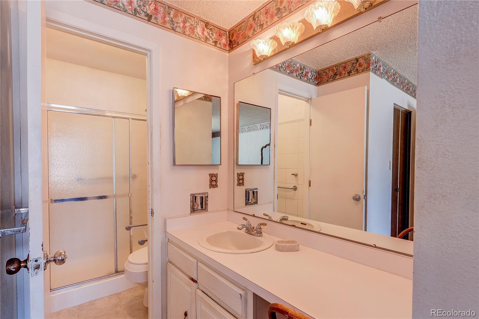 MLS Image #18 for 5092  xanadu street,denver, Colorado