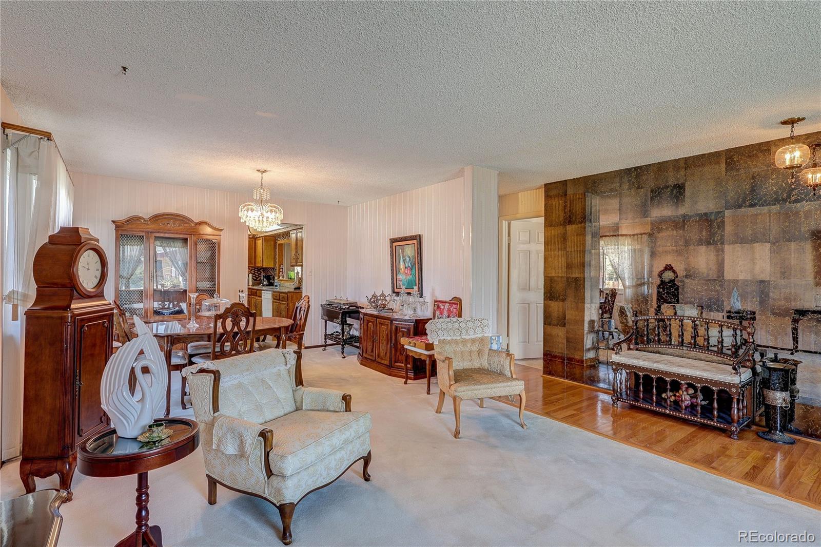 MLS Image #4 for 5092  xanadu street,denver, Colorado