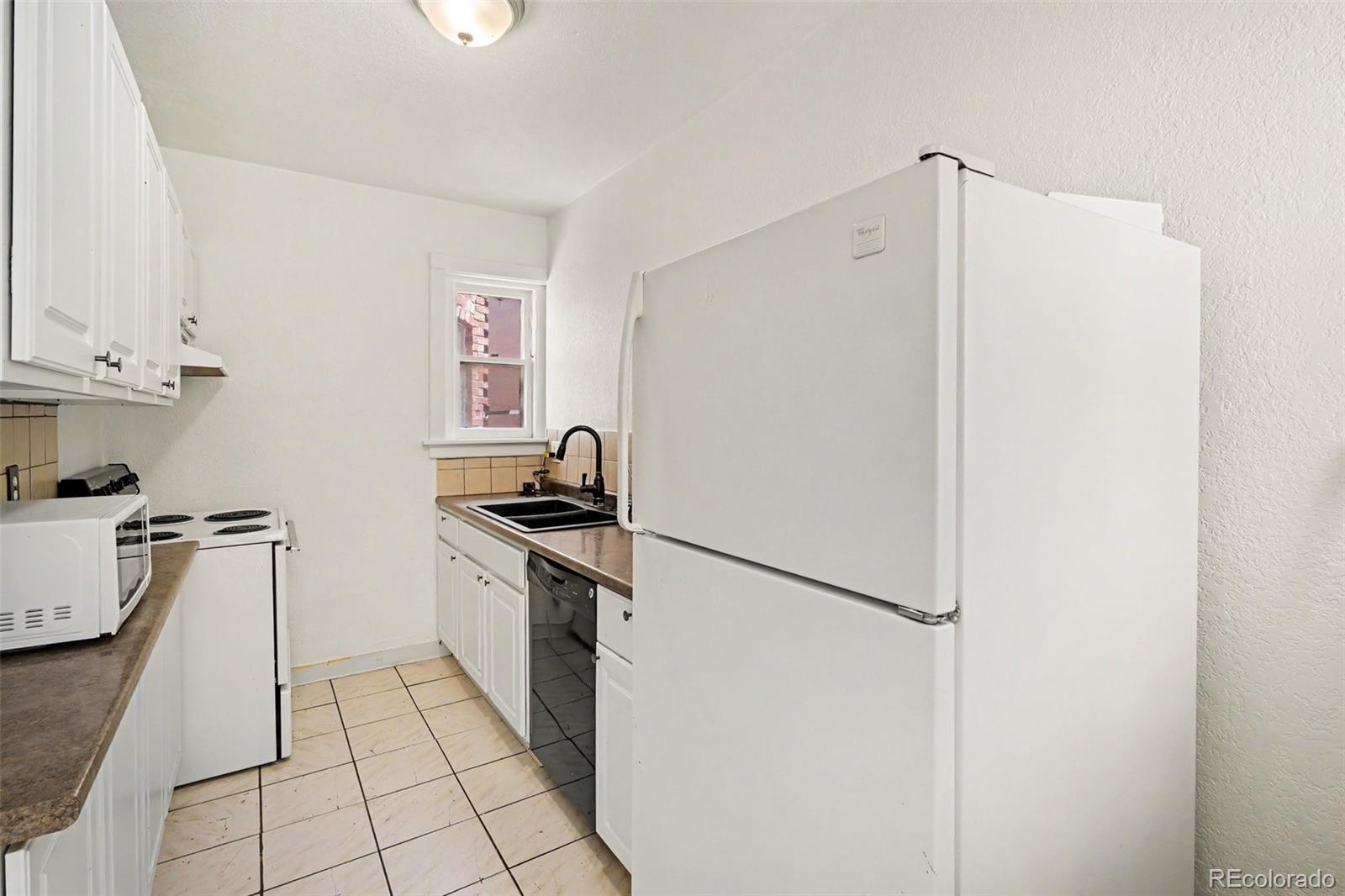 MLS Image #7 for 1137 n sherman street,denver, Colorado