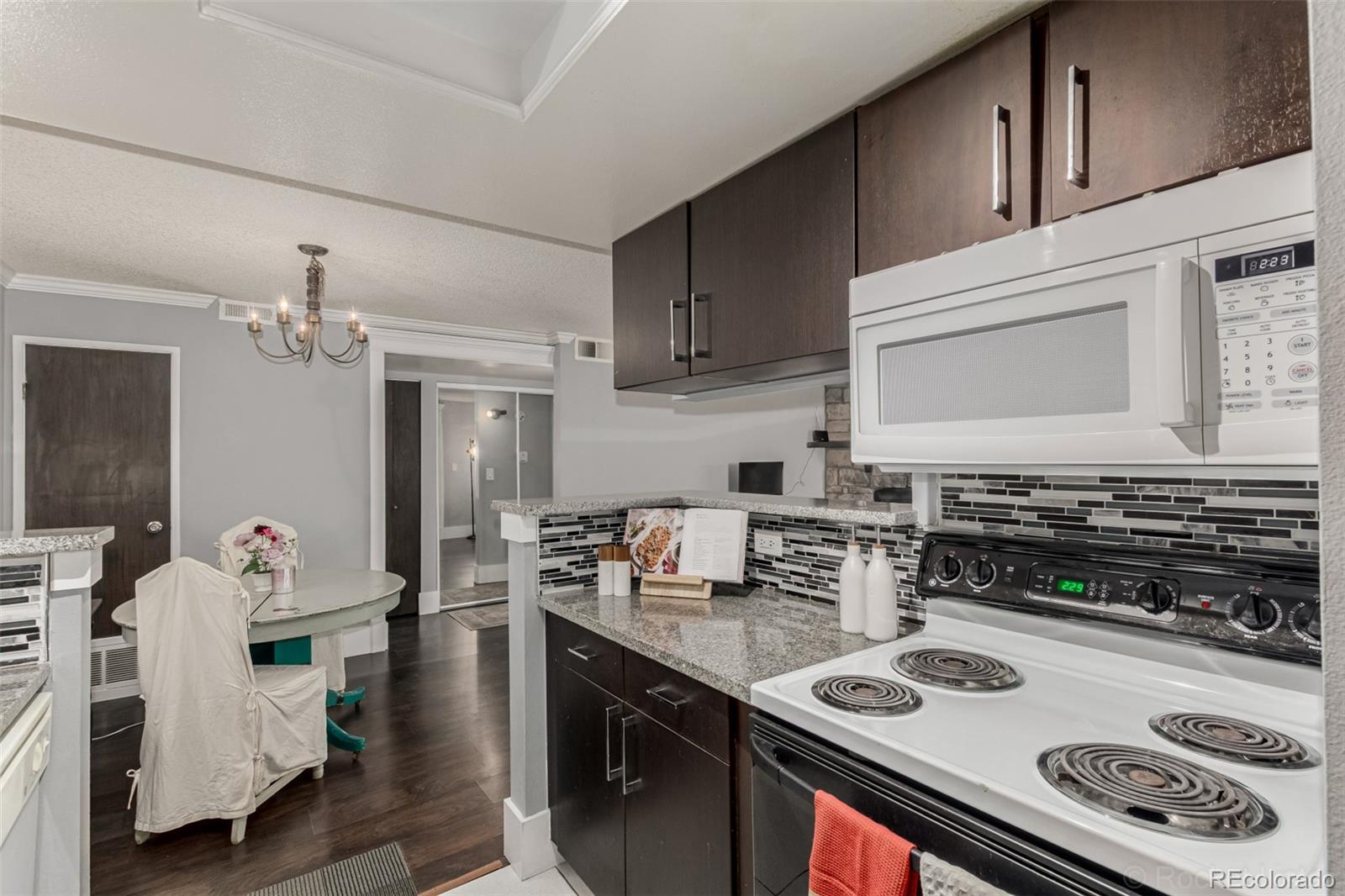 MLS Image #11 for 1863 s pitkin circle,aurora, Colorado