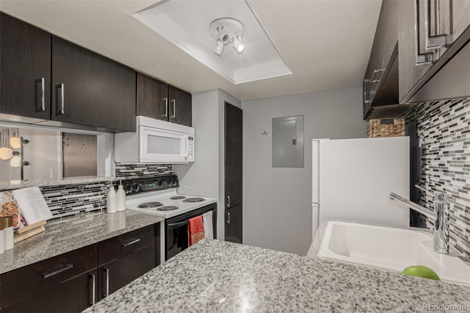 MLS Image #14 for 1863 s pitkin circle,aurora, Colorado
