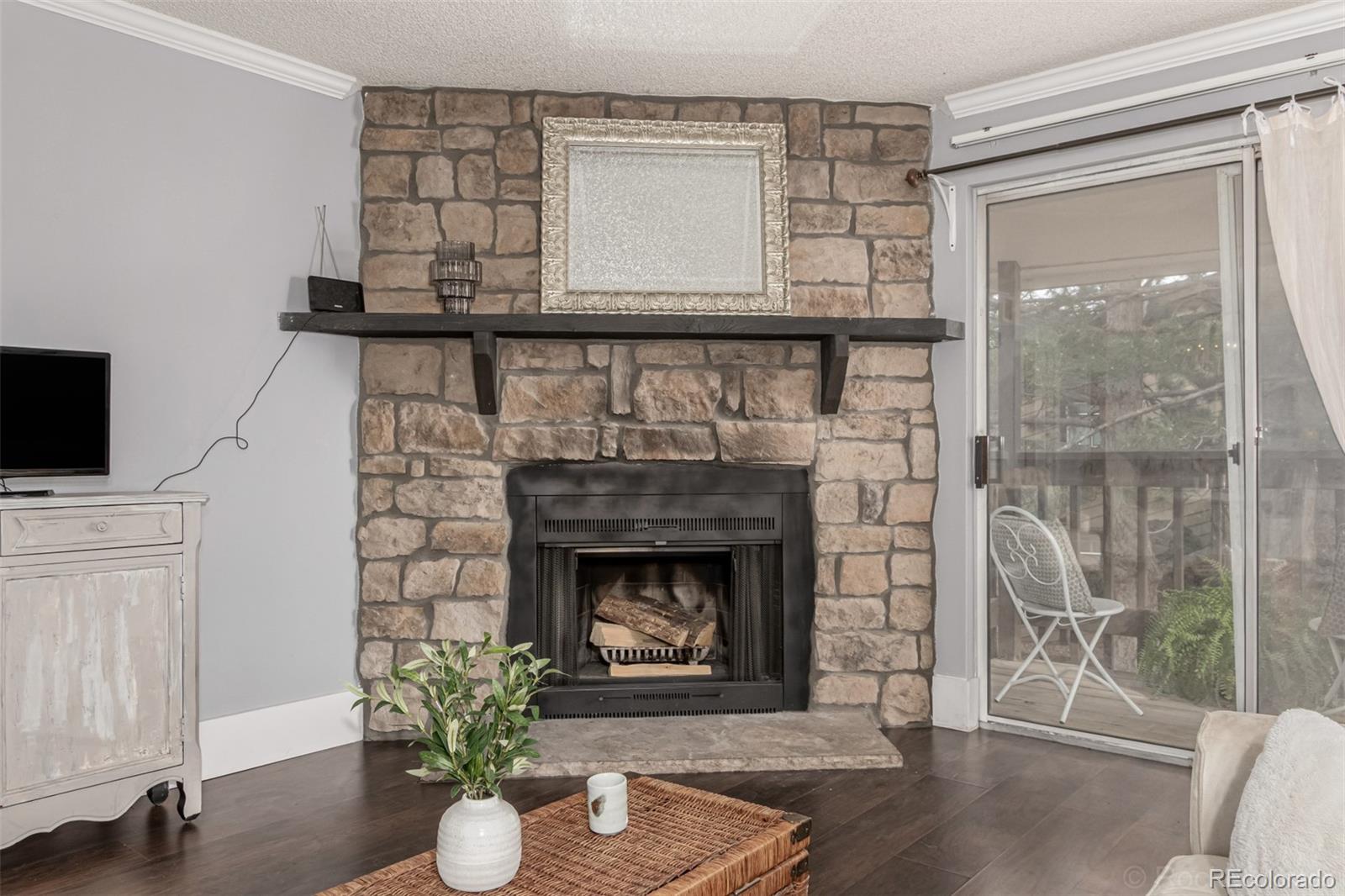 MLS Image #3 for 1863 s pitkin circle,aurora, Colorado
