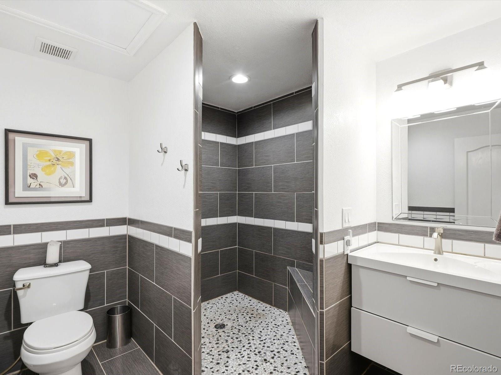 MLS Image #13 for 9105 w bellwood place,denver, Colorado