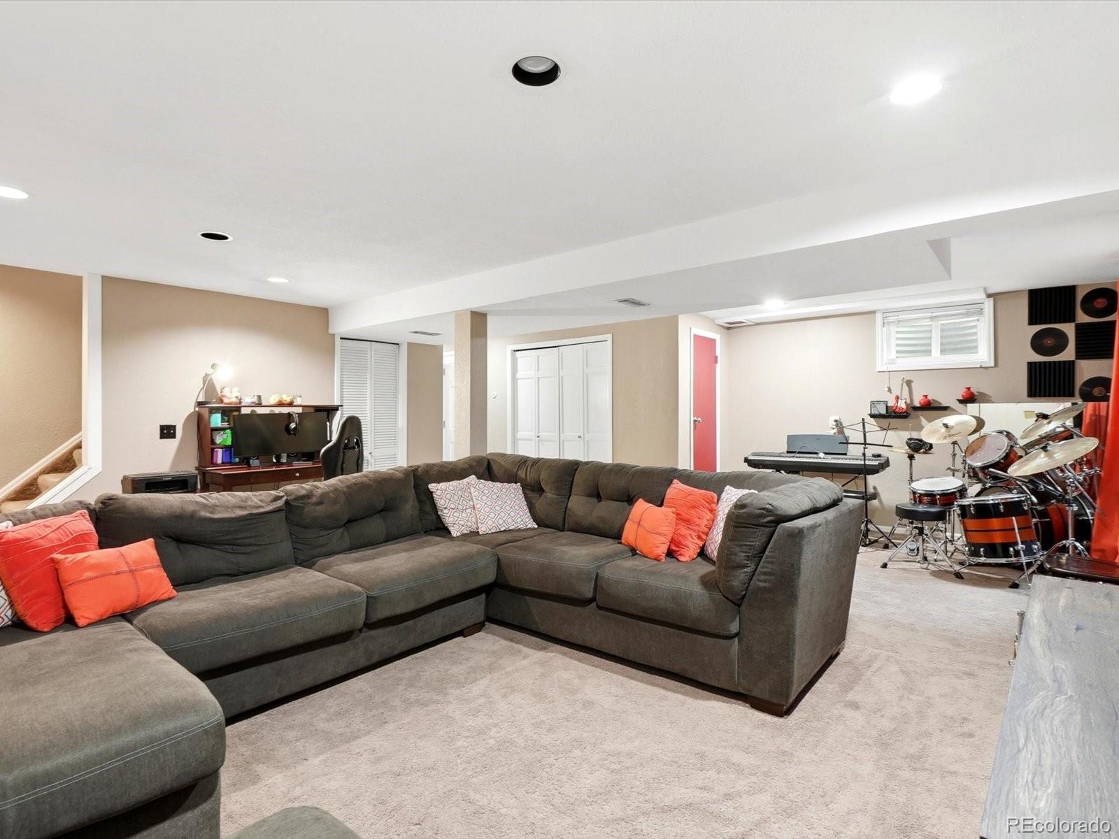 MLS Image #19 for 9105 w bellwood place,denver, Colorado