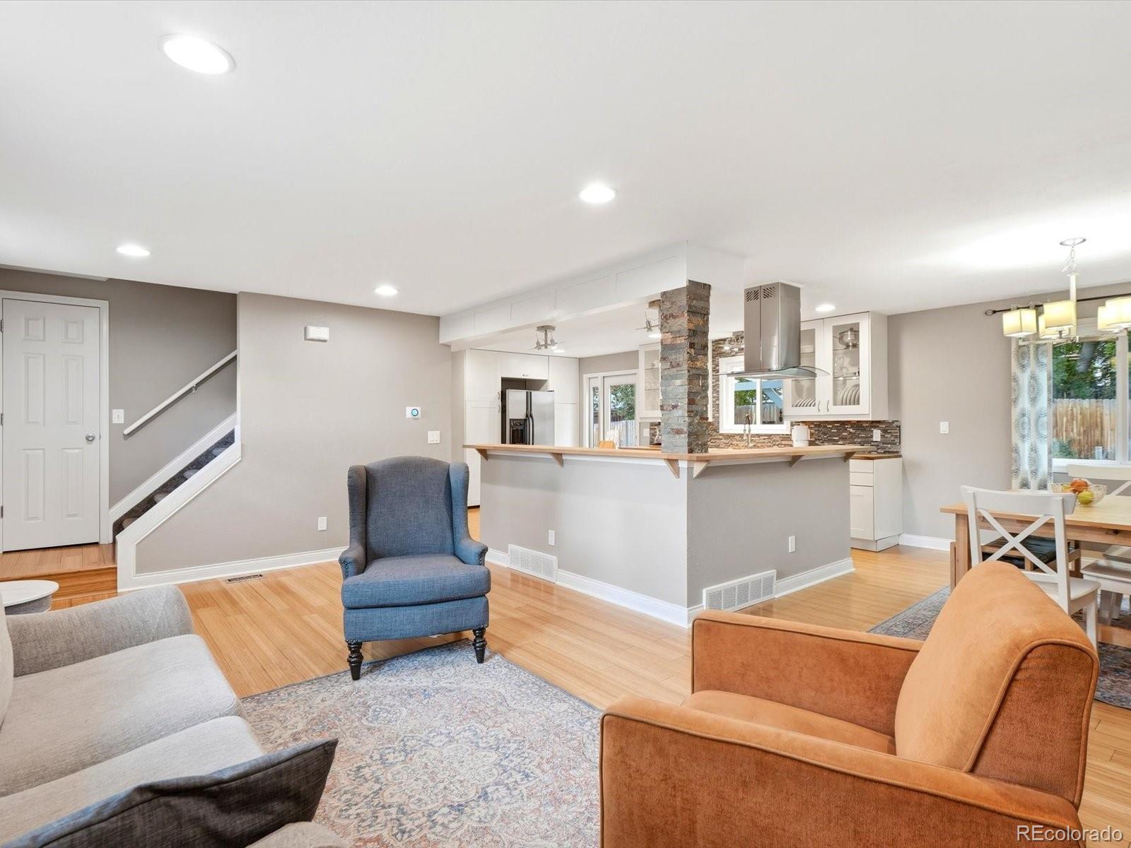 MLS Image #7 for 9105 w bellwood place,denver, Colorado