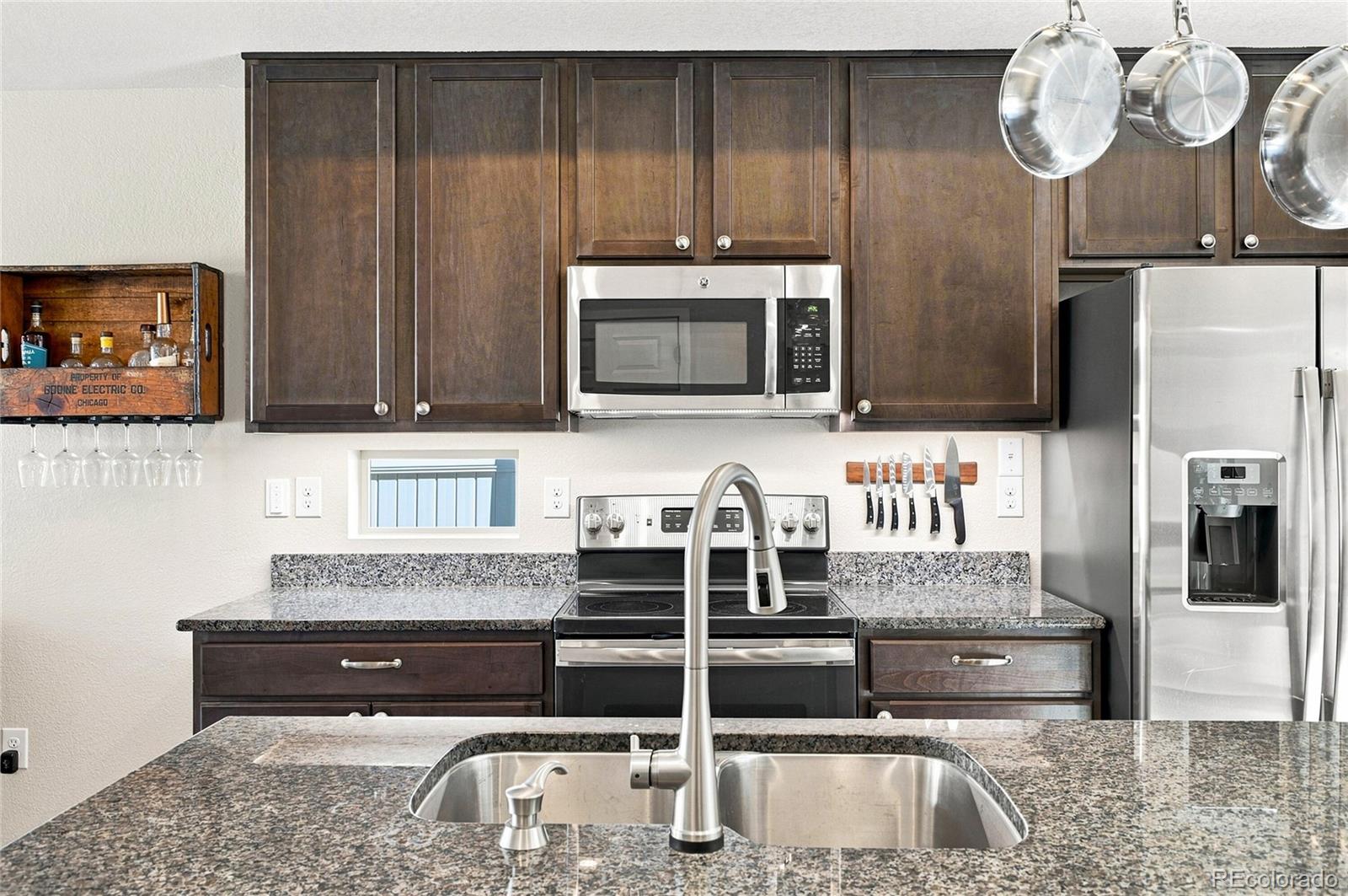 MLS Image #13 for 20016 e 48th place,denver, Colorado