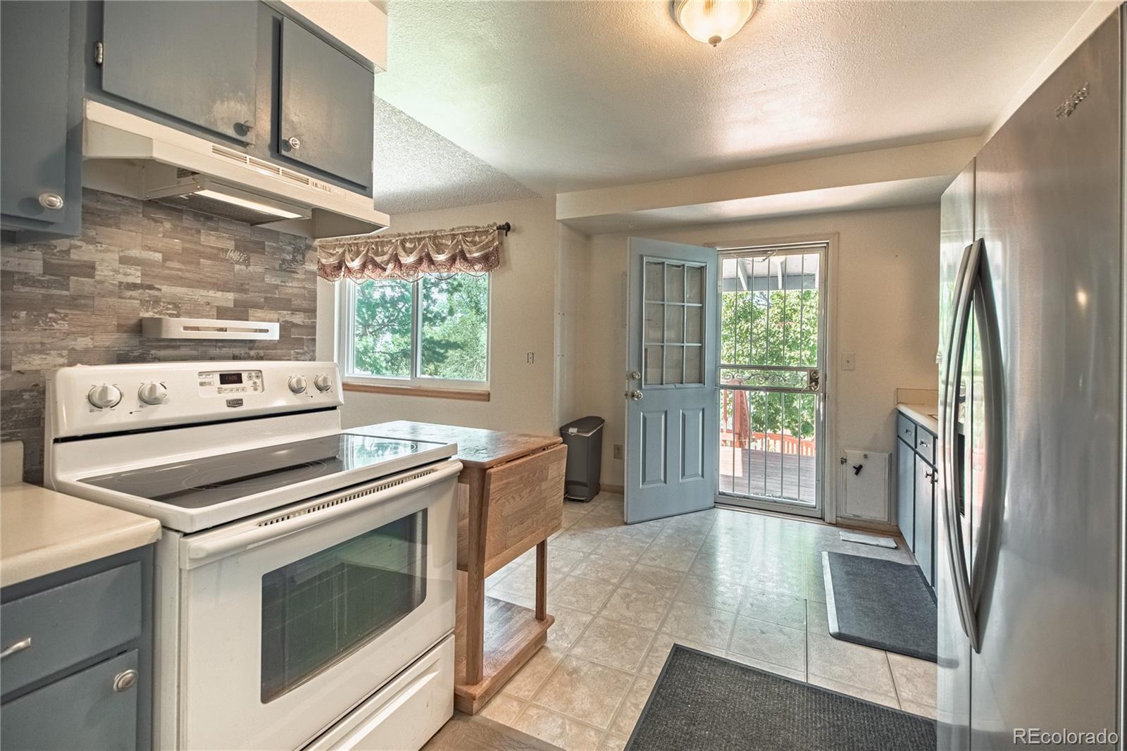 MLS Image #12 for 1340  kachina drive,colorado springs, Colorado