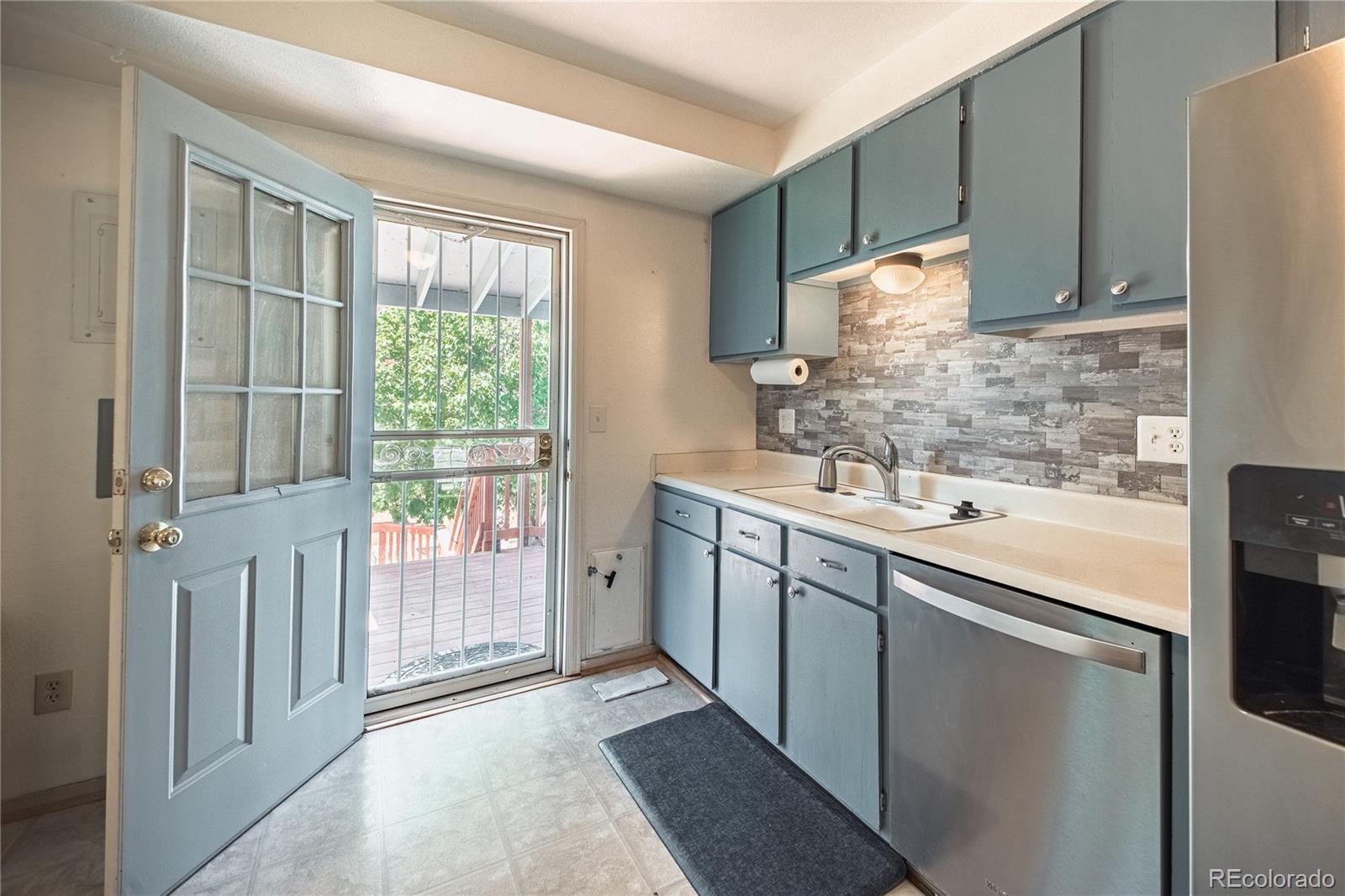 MLS Image #14 for 1340  kachina drive,colorado springs, Colorado