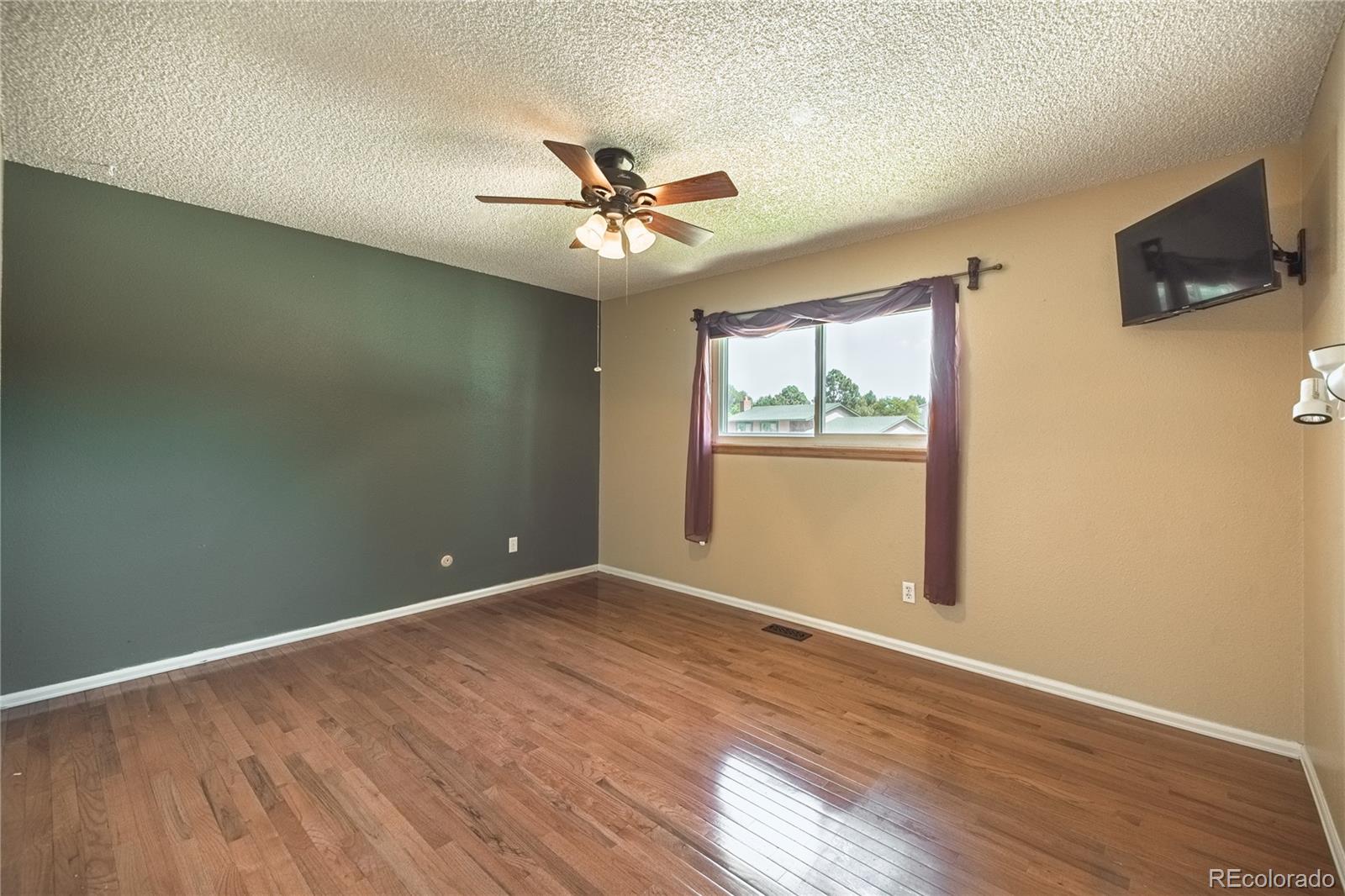 MLS Image #15 for 1340  kachina drive,colorado springs, Colorado