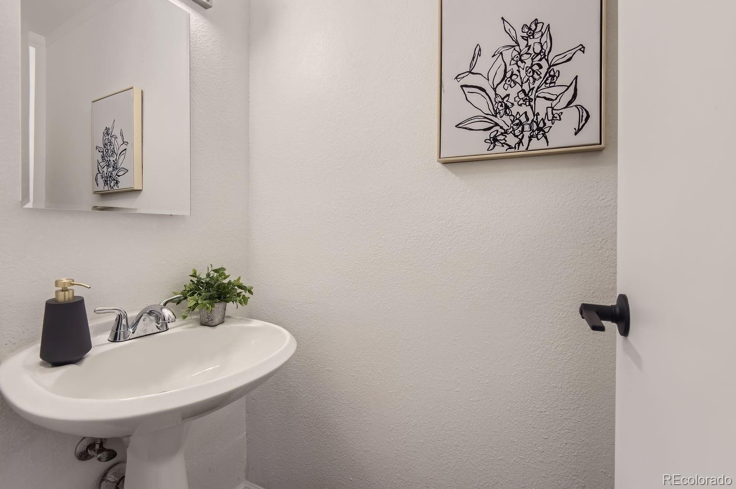 MLS Image #5 for 7755 e quincy avenue,denver, Colorado