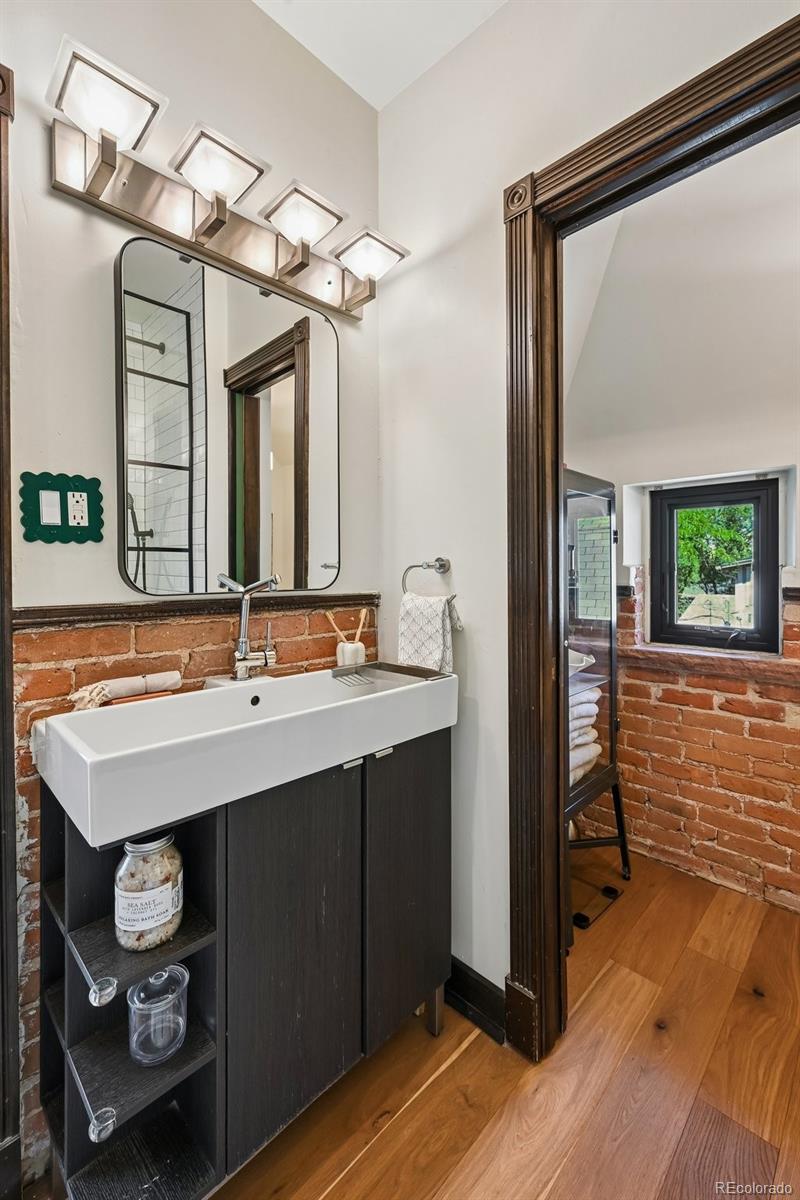 MLS Image #18 for 1539  saint paul street,denver, Colorado