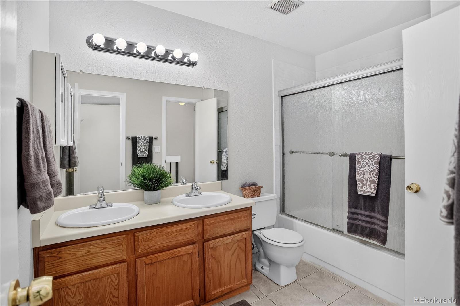 MLS Image #13 for 7474 e arkansas avenue,denver, Colorado