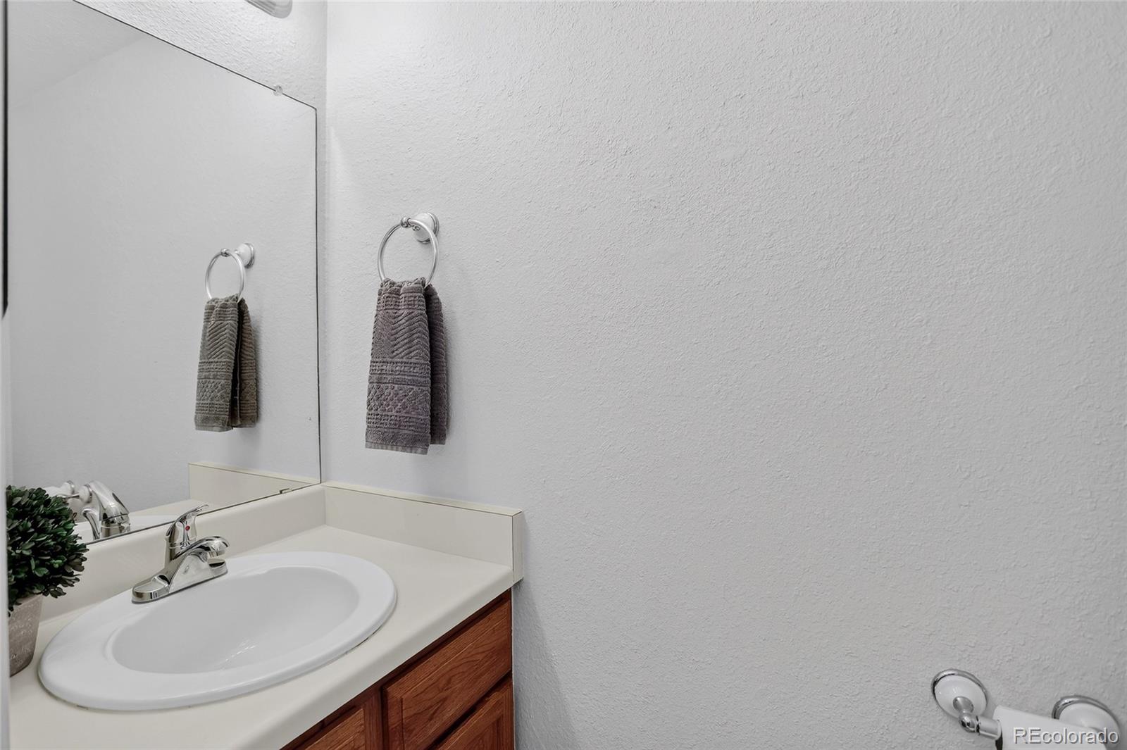 MLS Image #5 for 7474 e arkansas avenue,denver, Colorado