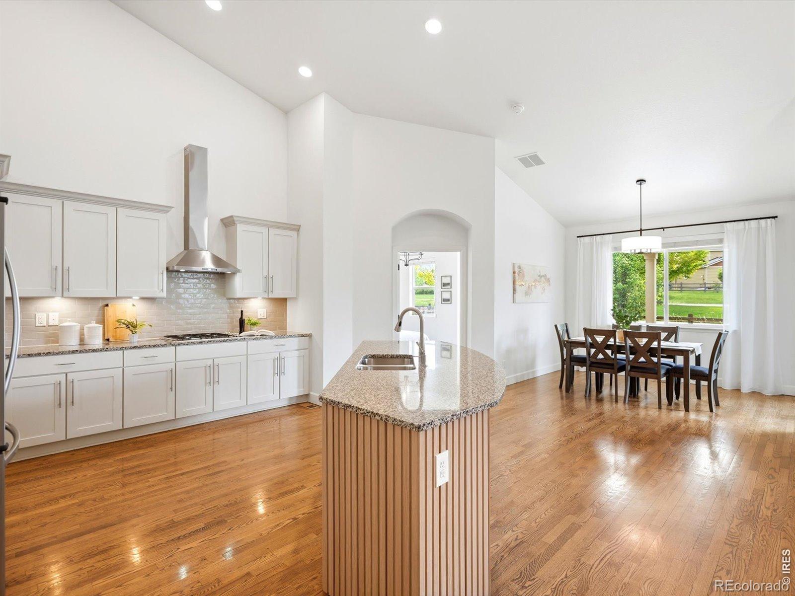 MLS Image #7 for 950  sumner way,erie, Colorado