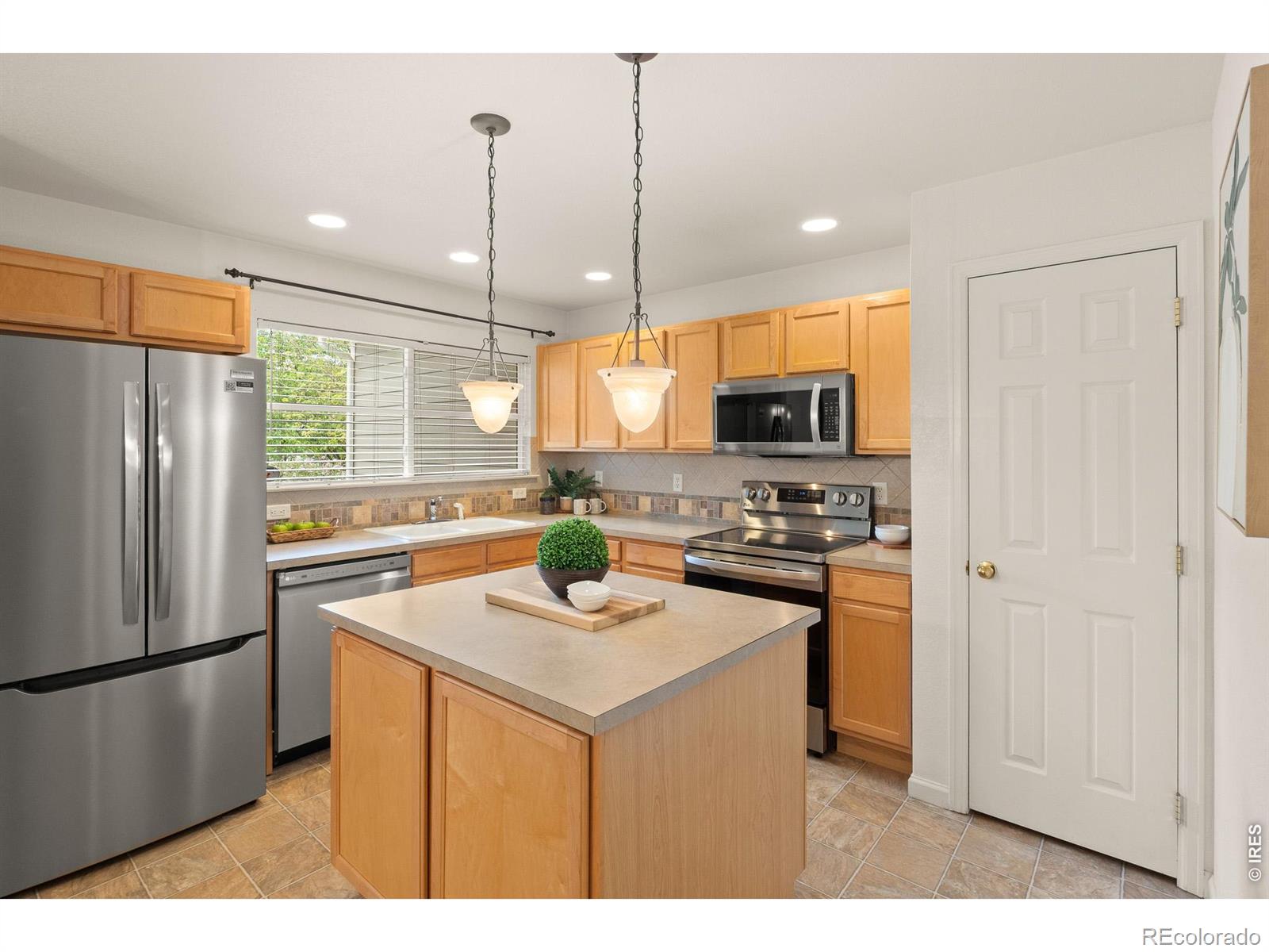 MLS Image #6 for 4065  temple gulch circle,loveland, Colorado