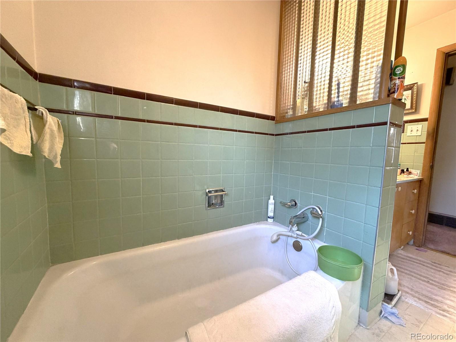 MLS Image #11 for 1010  hilltop drive,loveland, Colorado